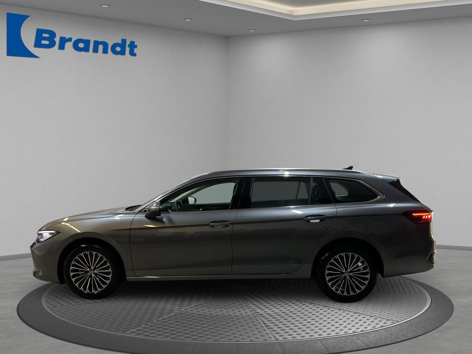 Volkswagen - Passat Variant_2