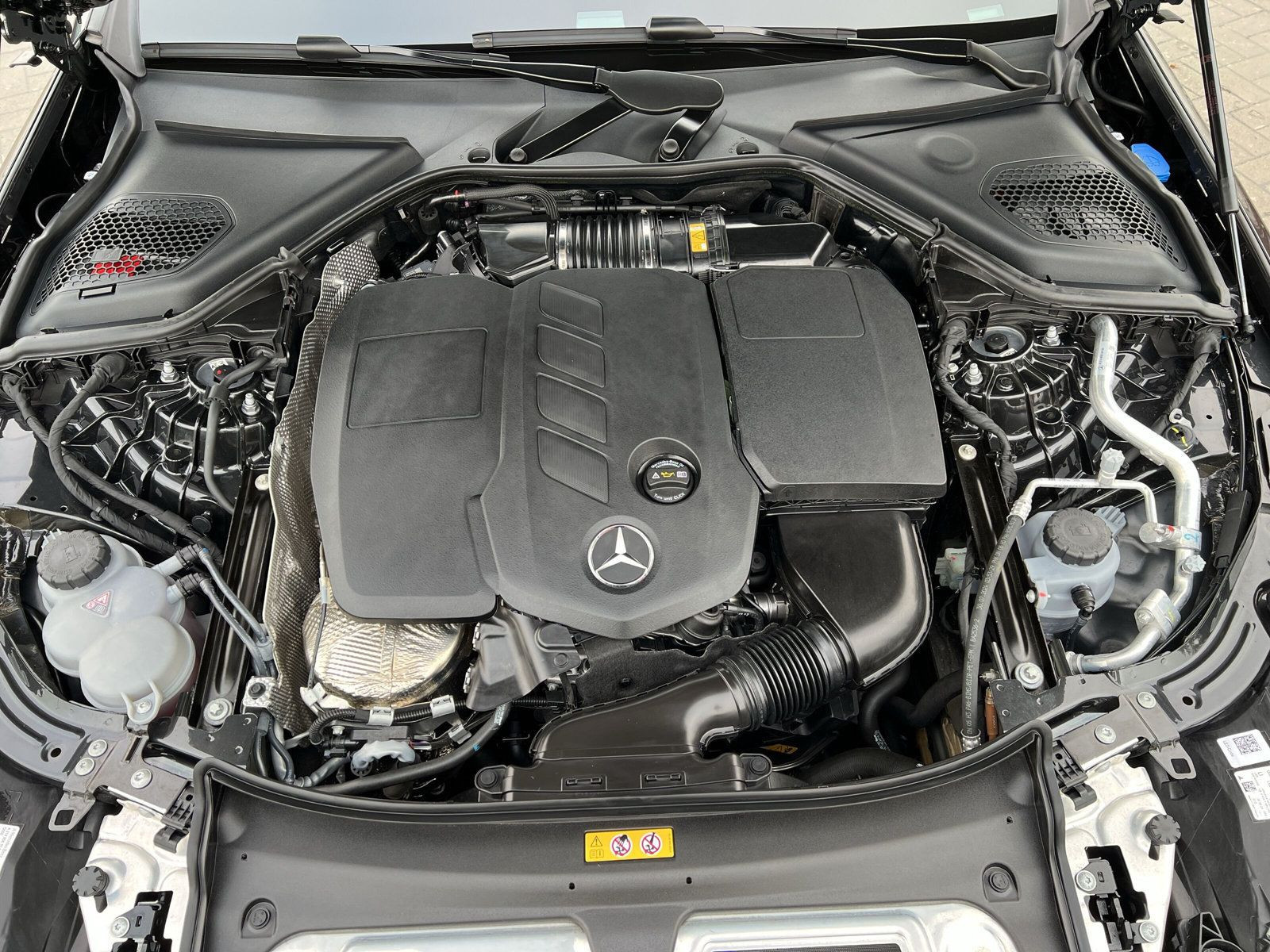 Mercedes-Benz - E 220_30