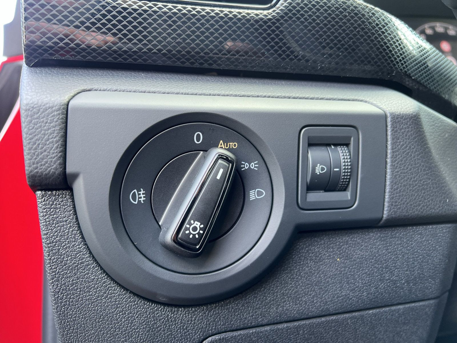 Volkswagen - T-Cross_30