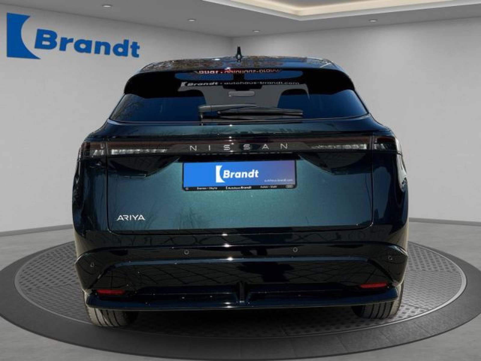 Nissan - Ariya_5