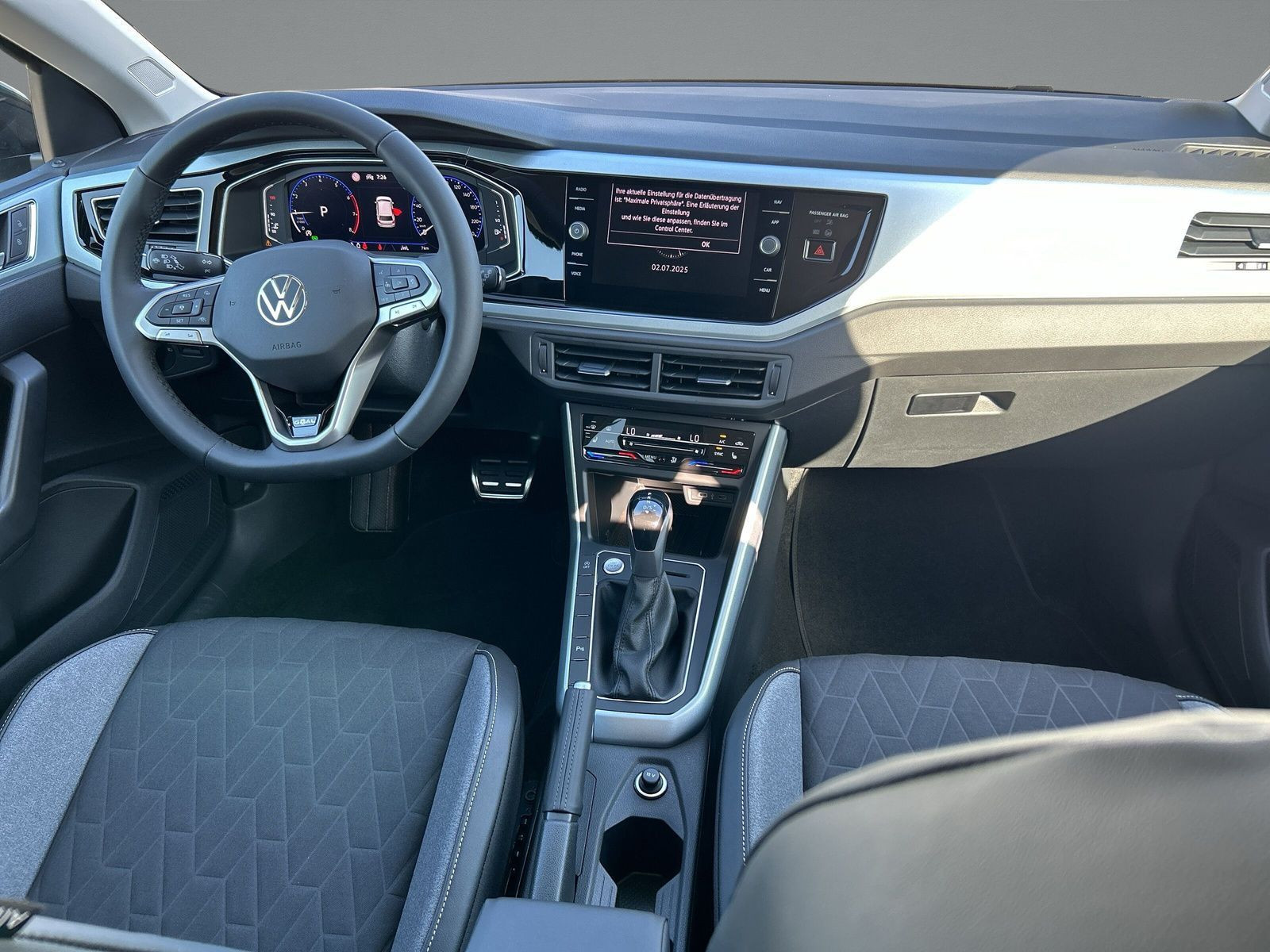 Volkswagen - Polo_11