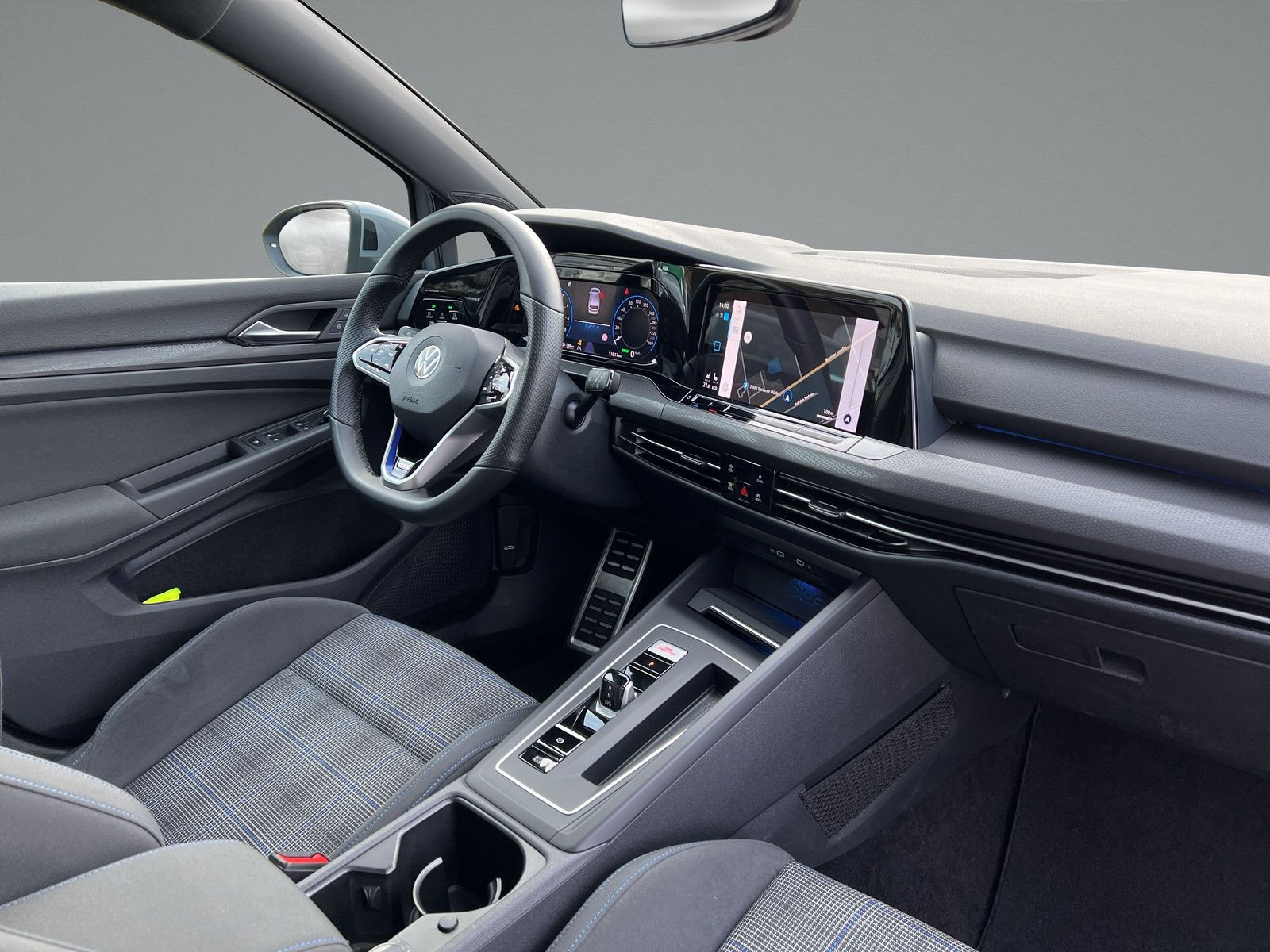 Volkswagen - Golf_14