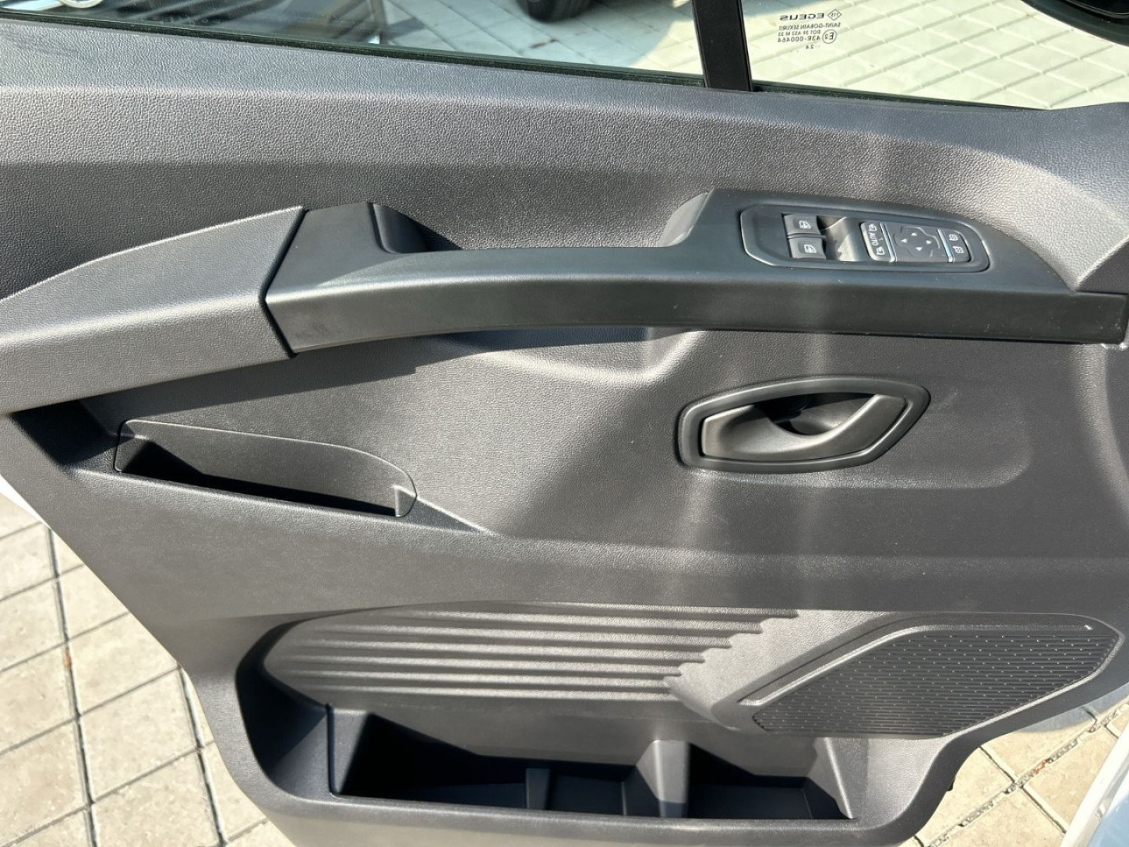 Nissan - Primastar_16