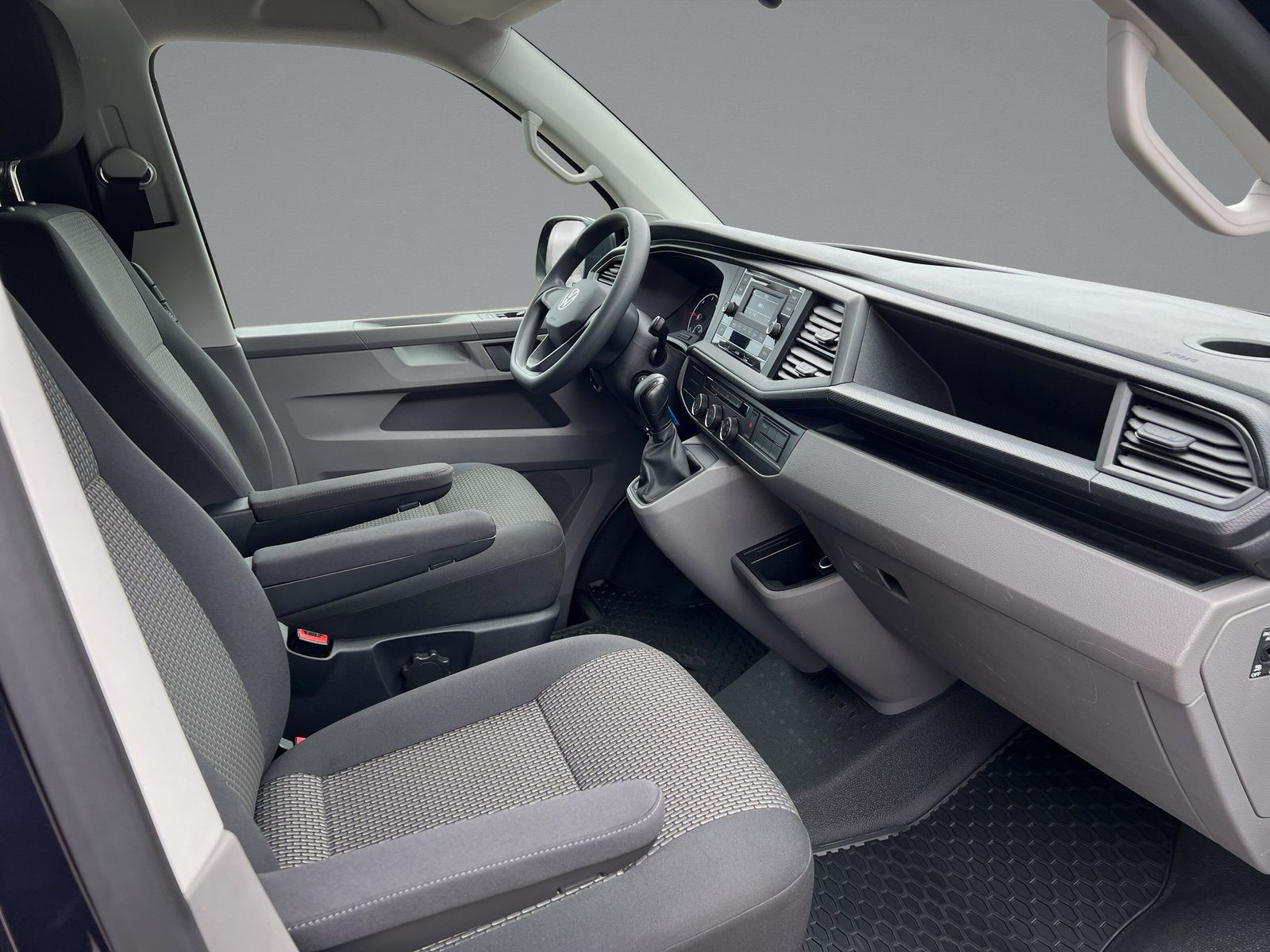 Volkswagen - T6.1 Transporter_12