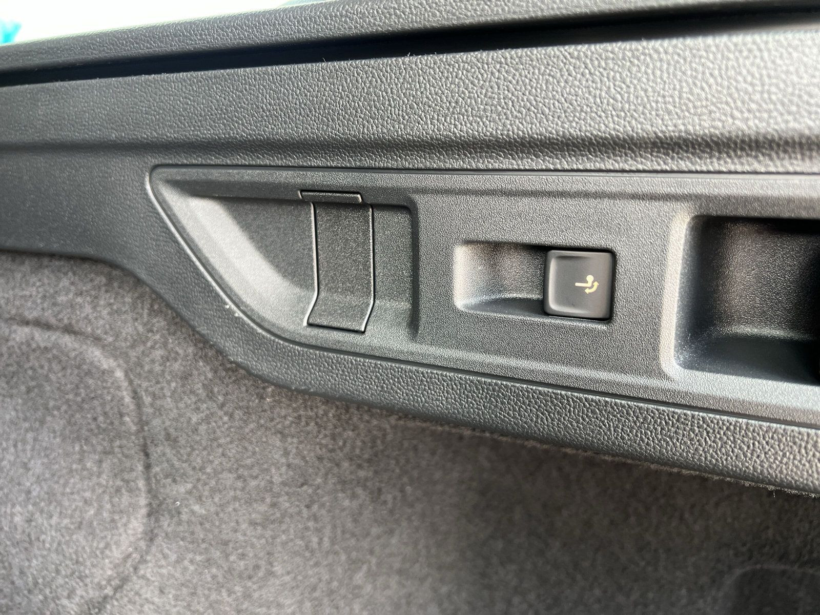 Volkswagen - Passat Variant_27