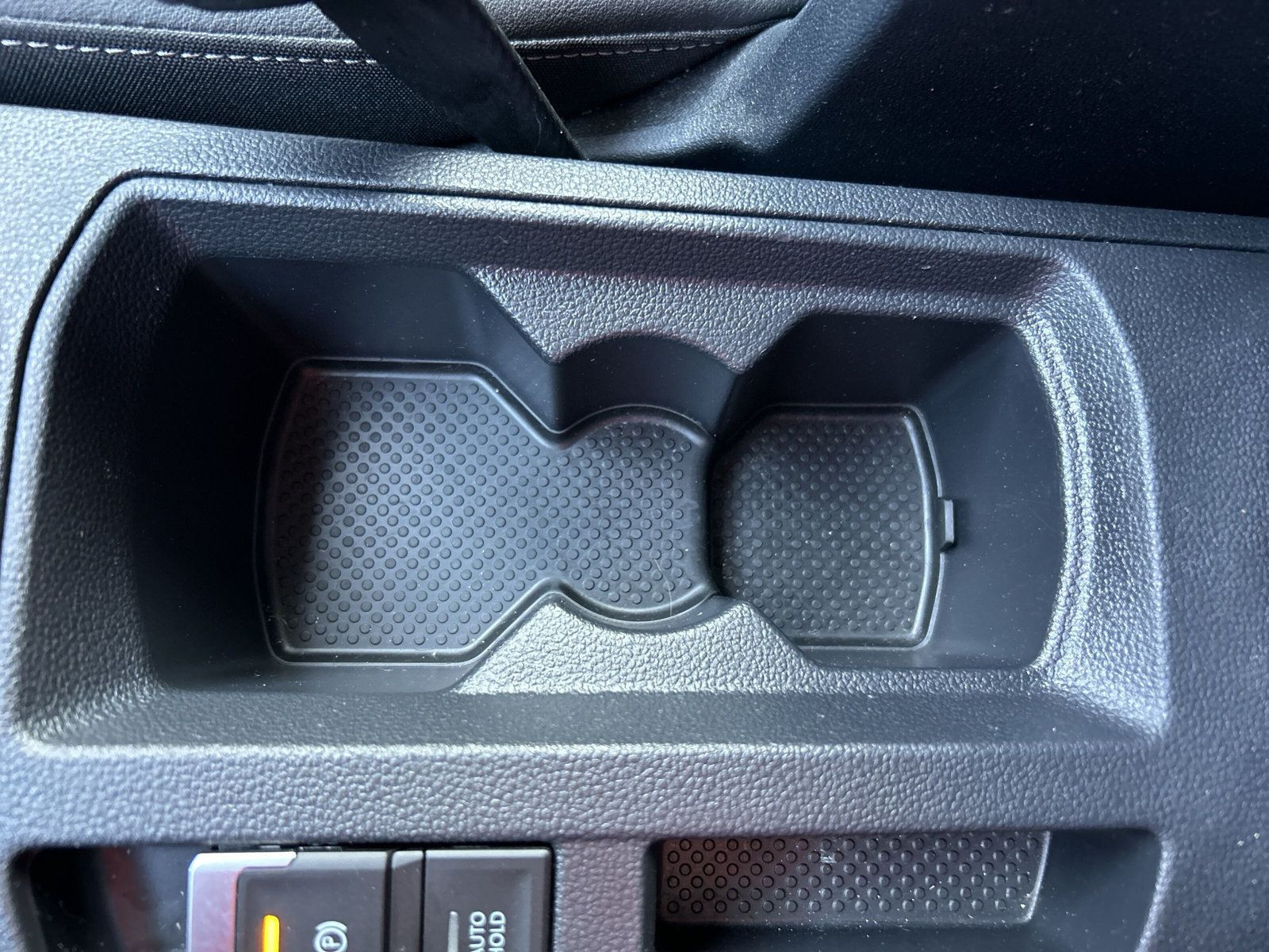 Volkswagen - T-Roc_26