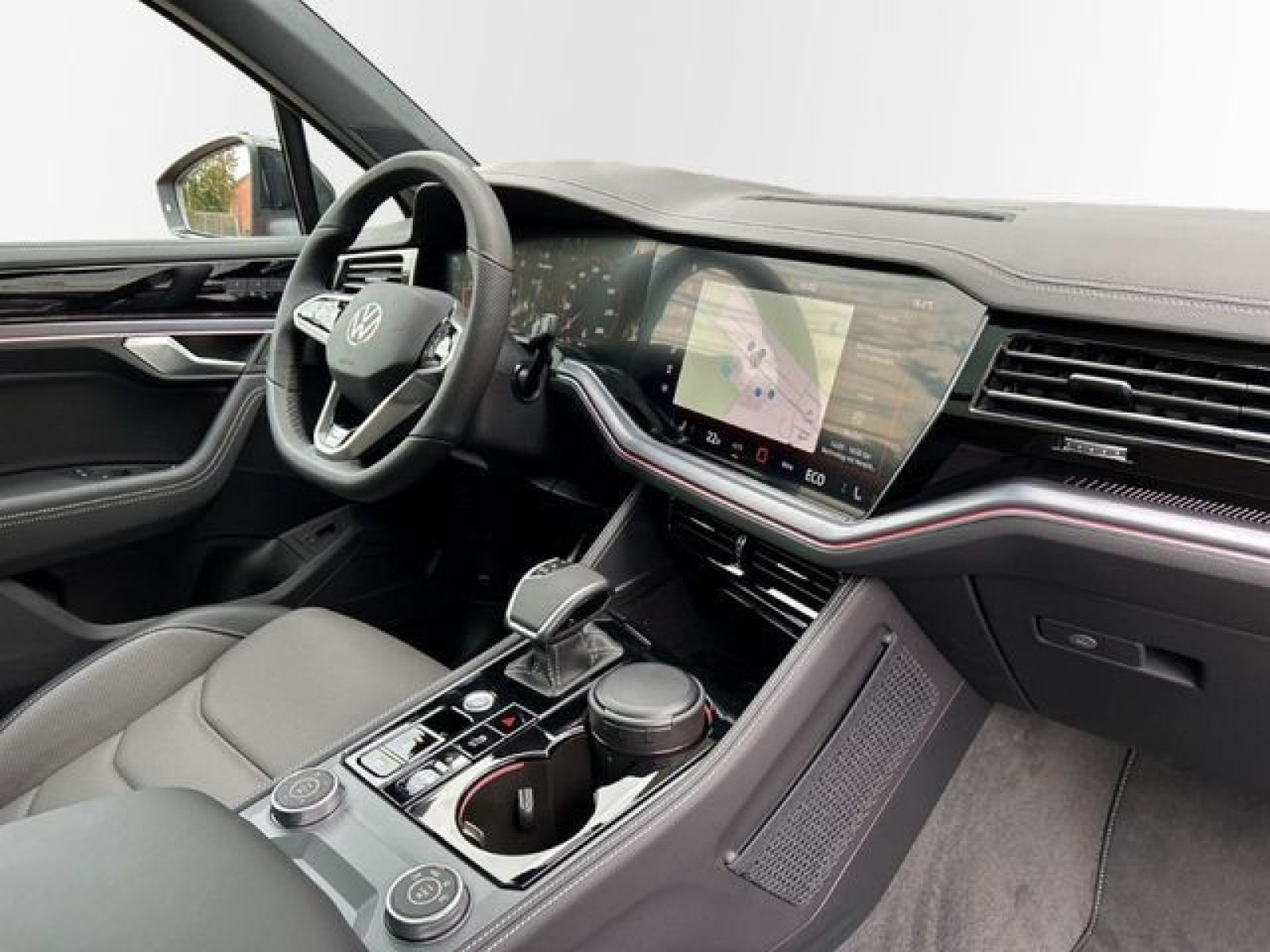 Volkswagen - Touareg_15