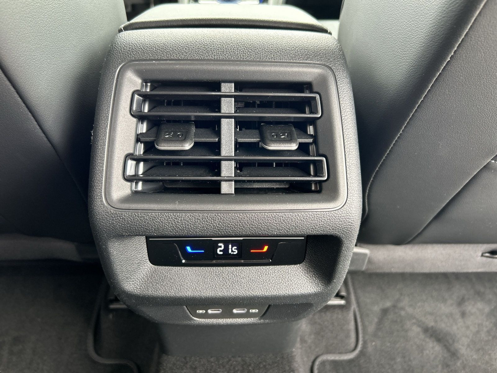 Volkswagen - Tayron_28