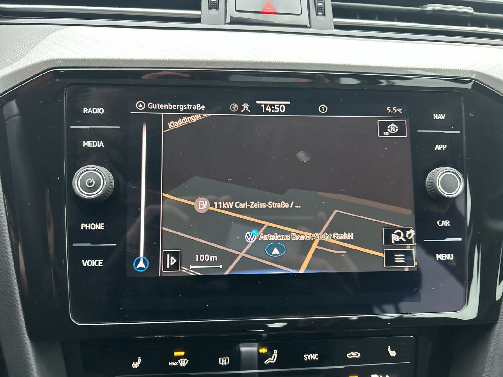 Volkswagen - Passat Variant_19