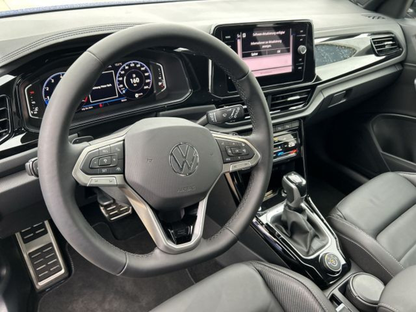 Volkswagen - T-Roc_9