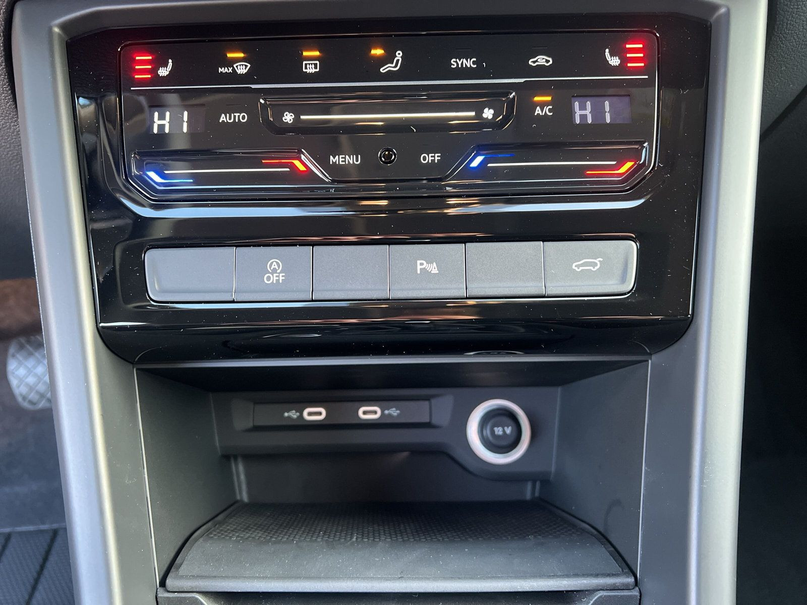 Volkswagen - Touran_19