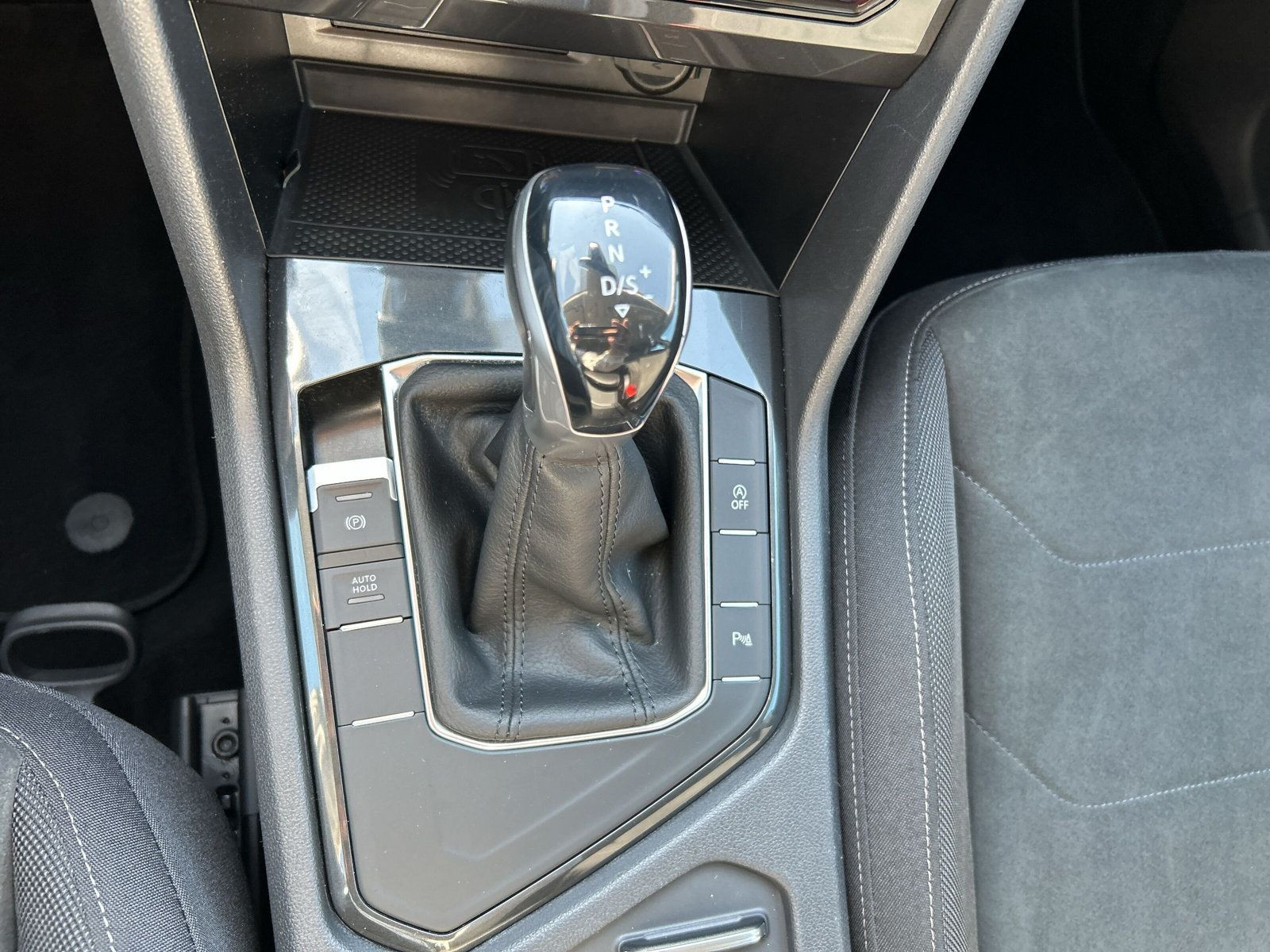 Volkswagen - Tiguan_15