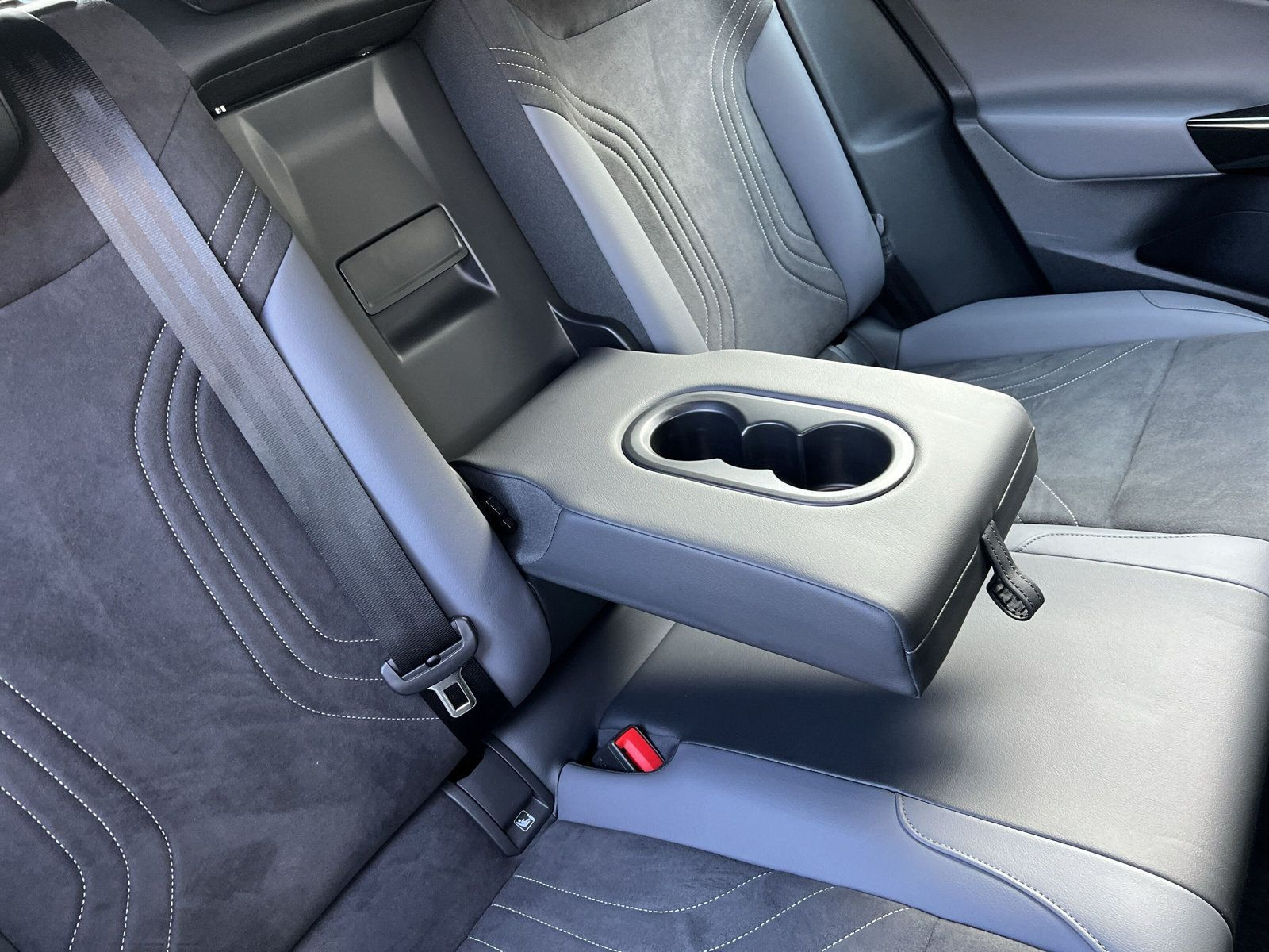 Volkswagen - ID.4_27