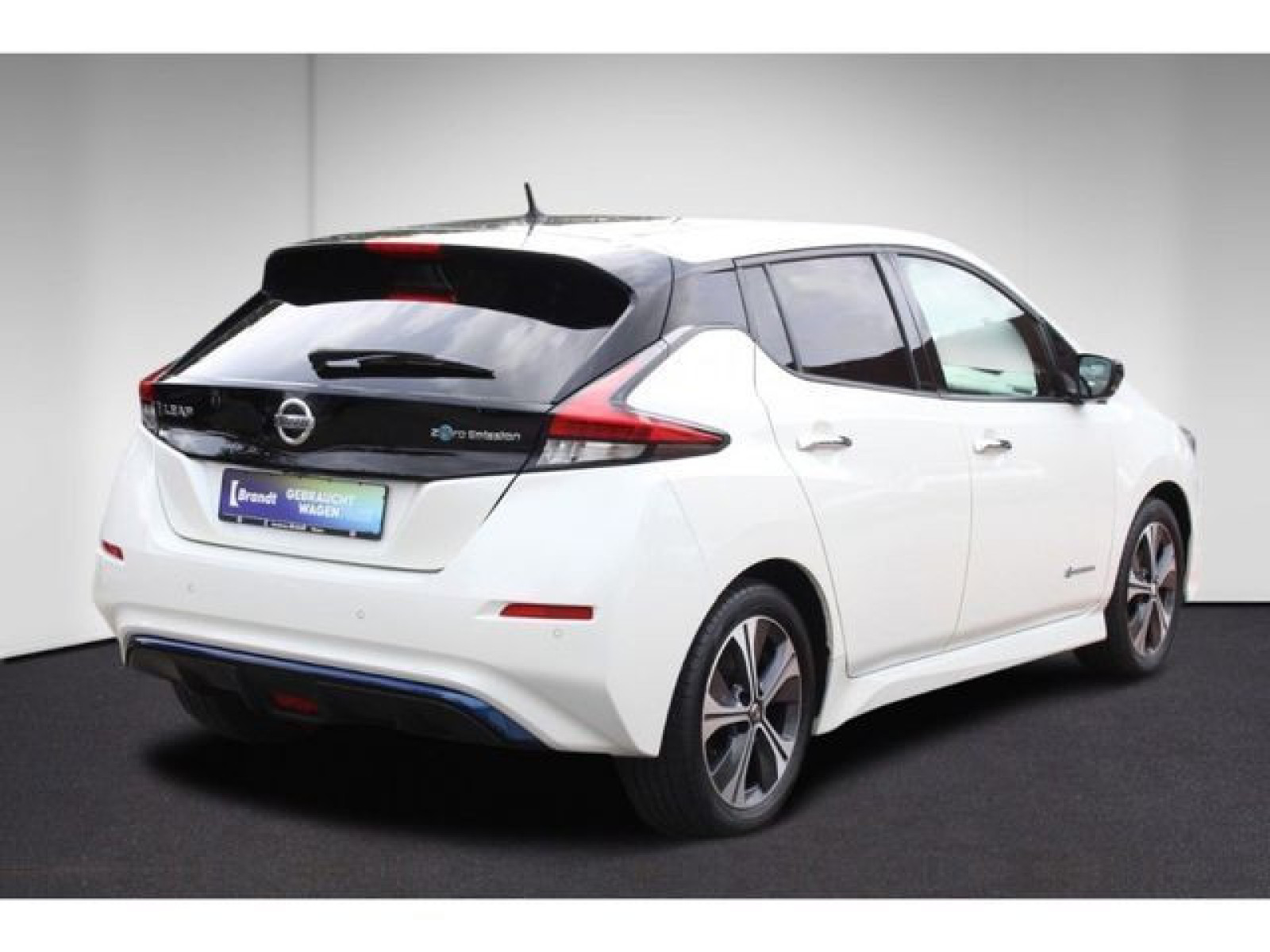 Nissan - Leaf_3