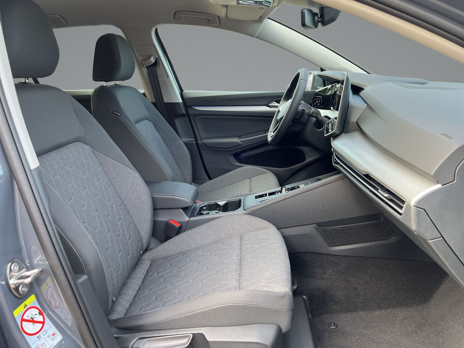 Volkswagen - Golf_12