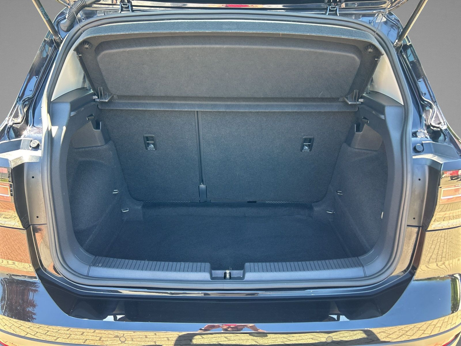 Volkswagen - T-Cross_11