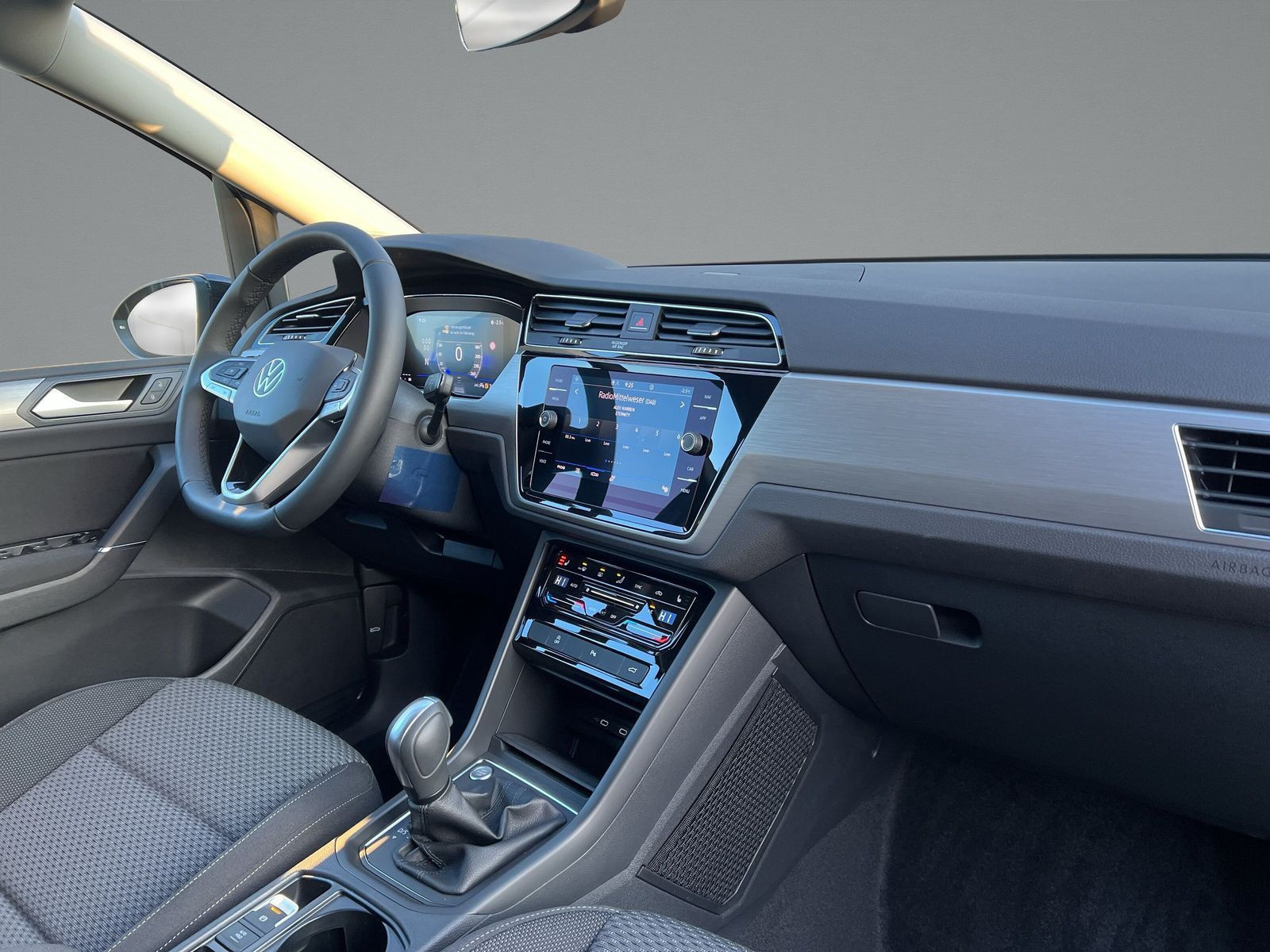 Volkswagen - Touran_15