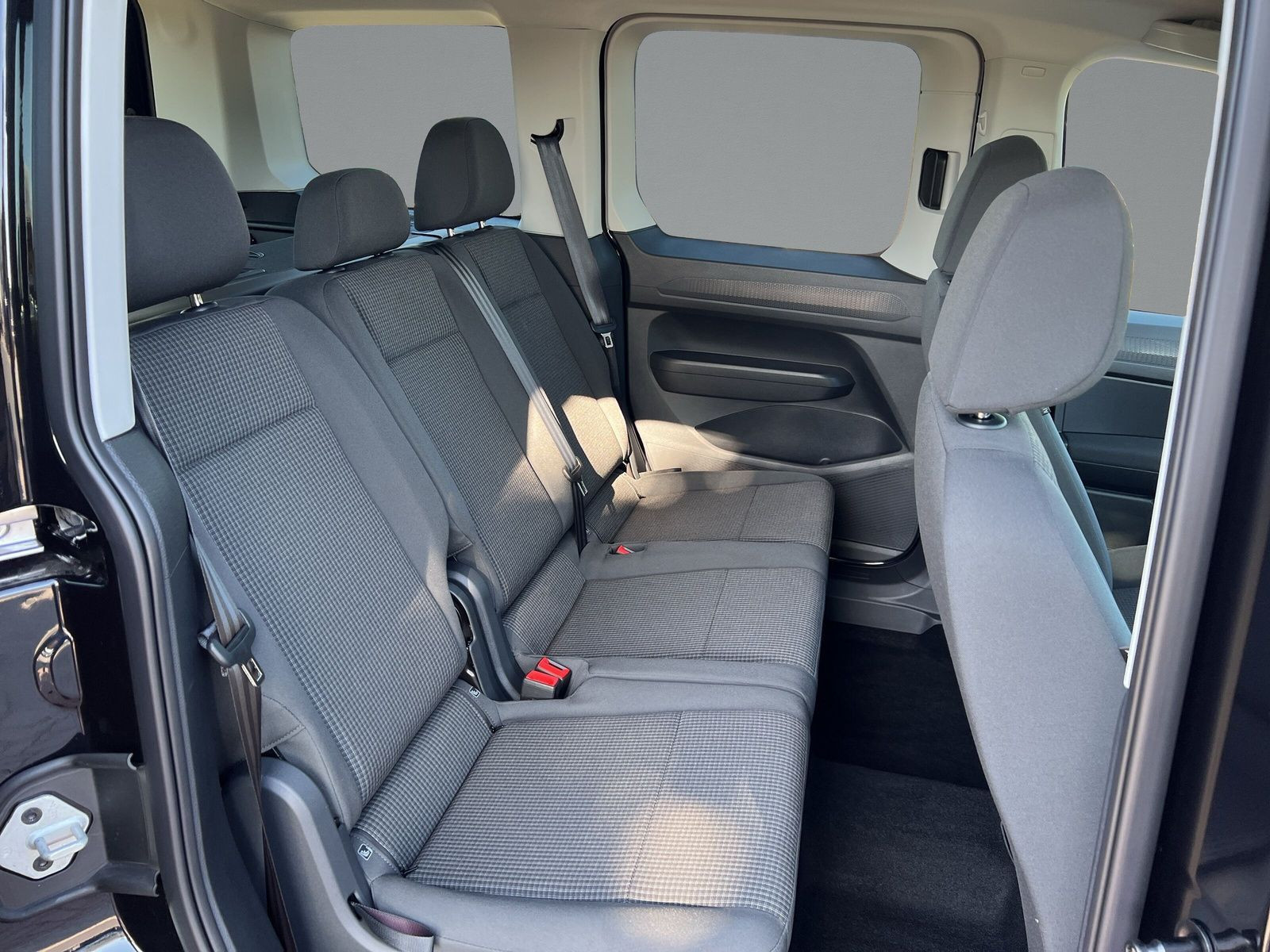 Volkswagen - Caddy_13