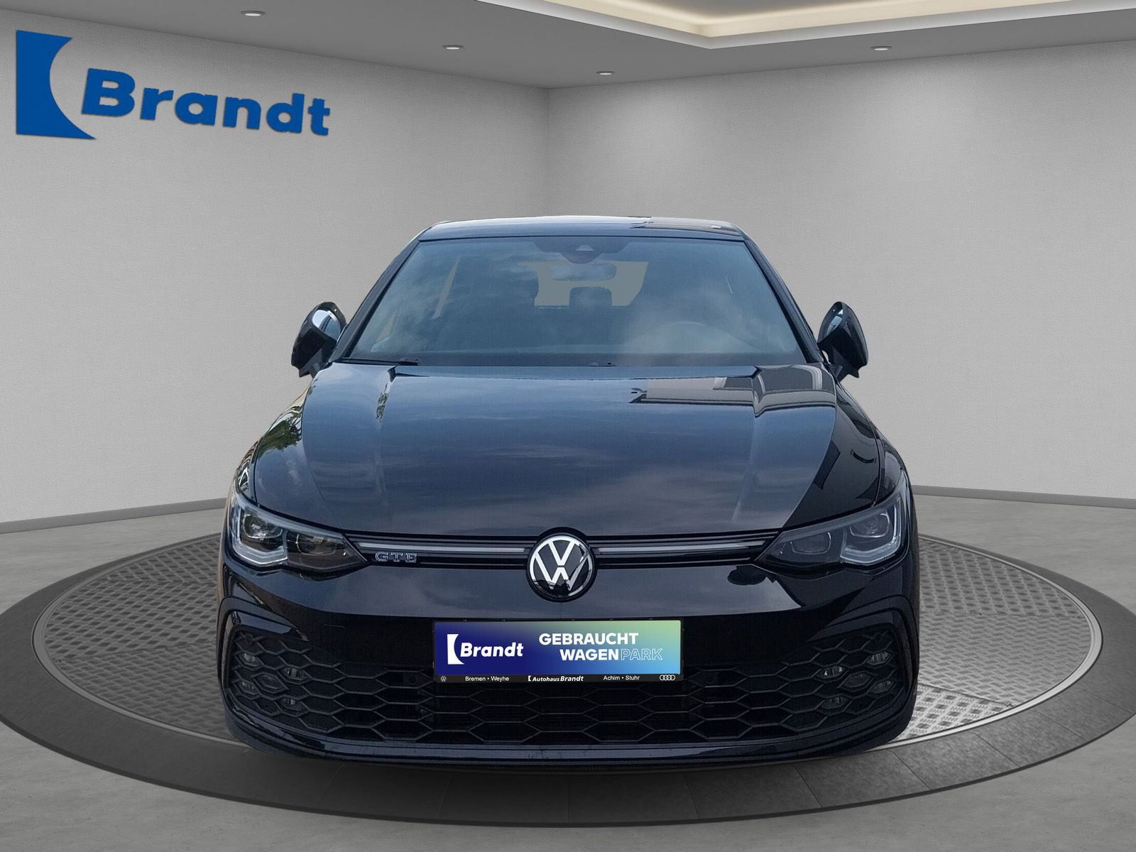 Volkswagen - Golf_5
