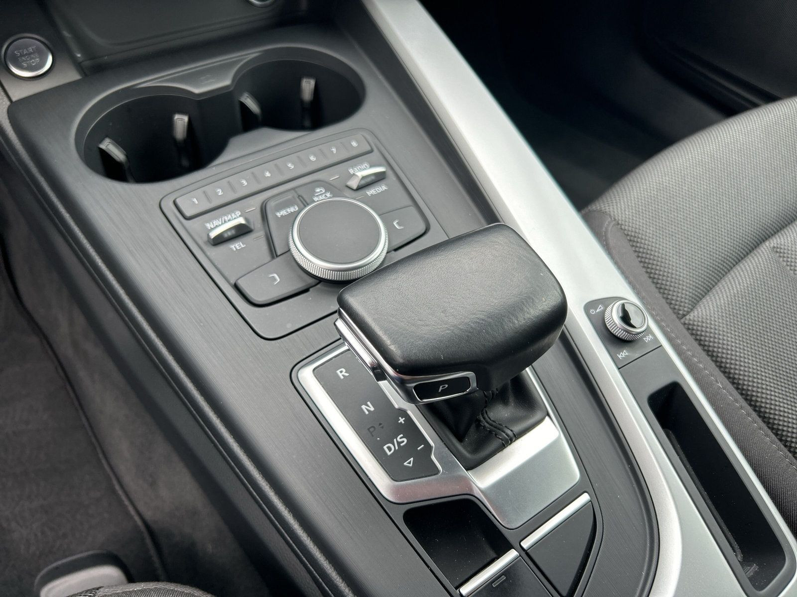 Audi - A4 Limousine_15