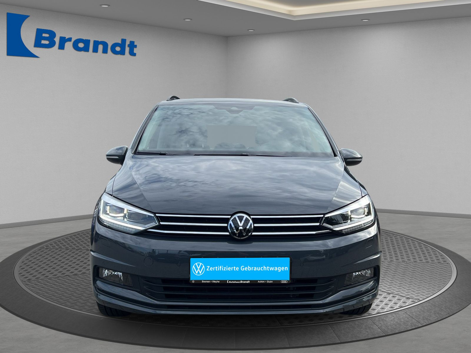 Volkswagen - Touran_5