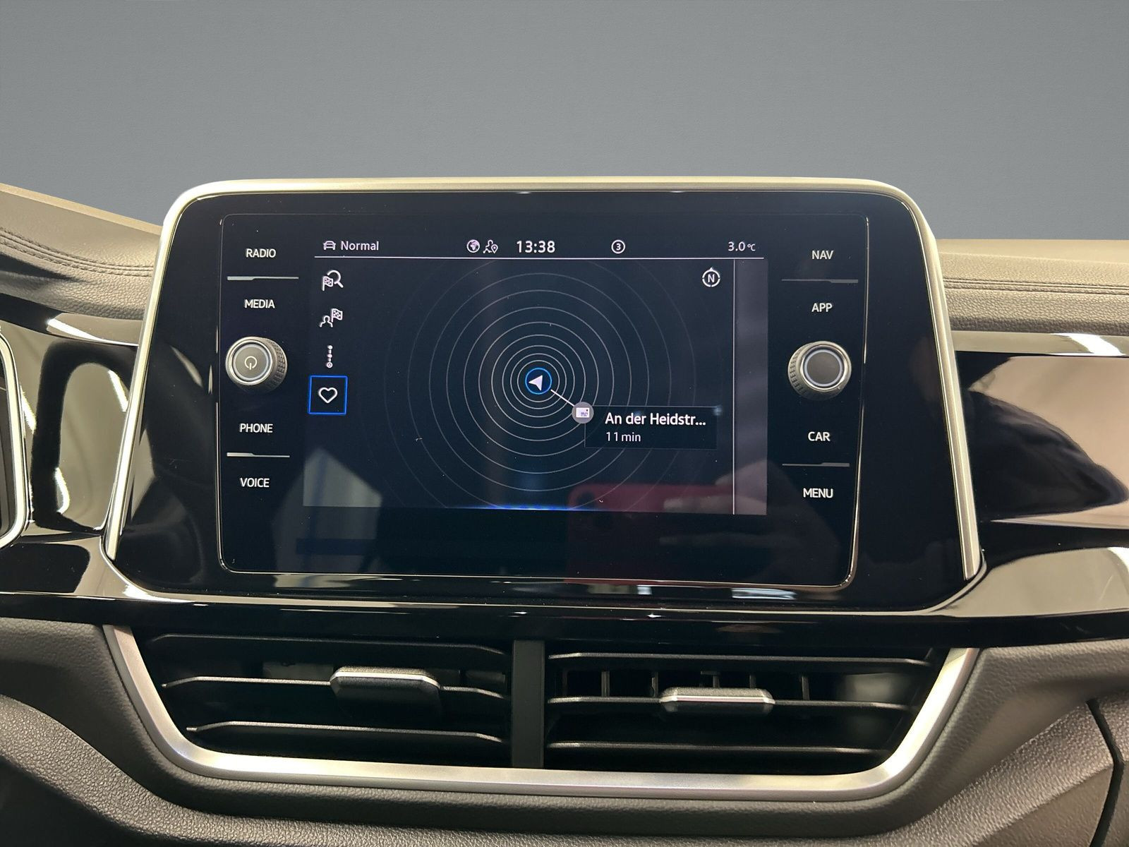 Volkswagen - T-Roc_19