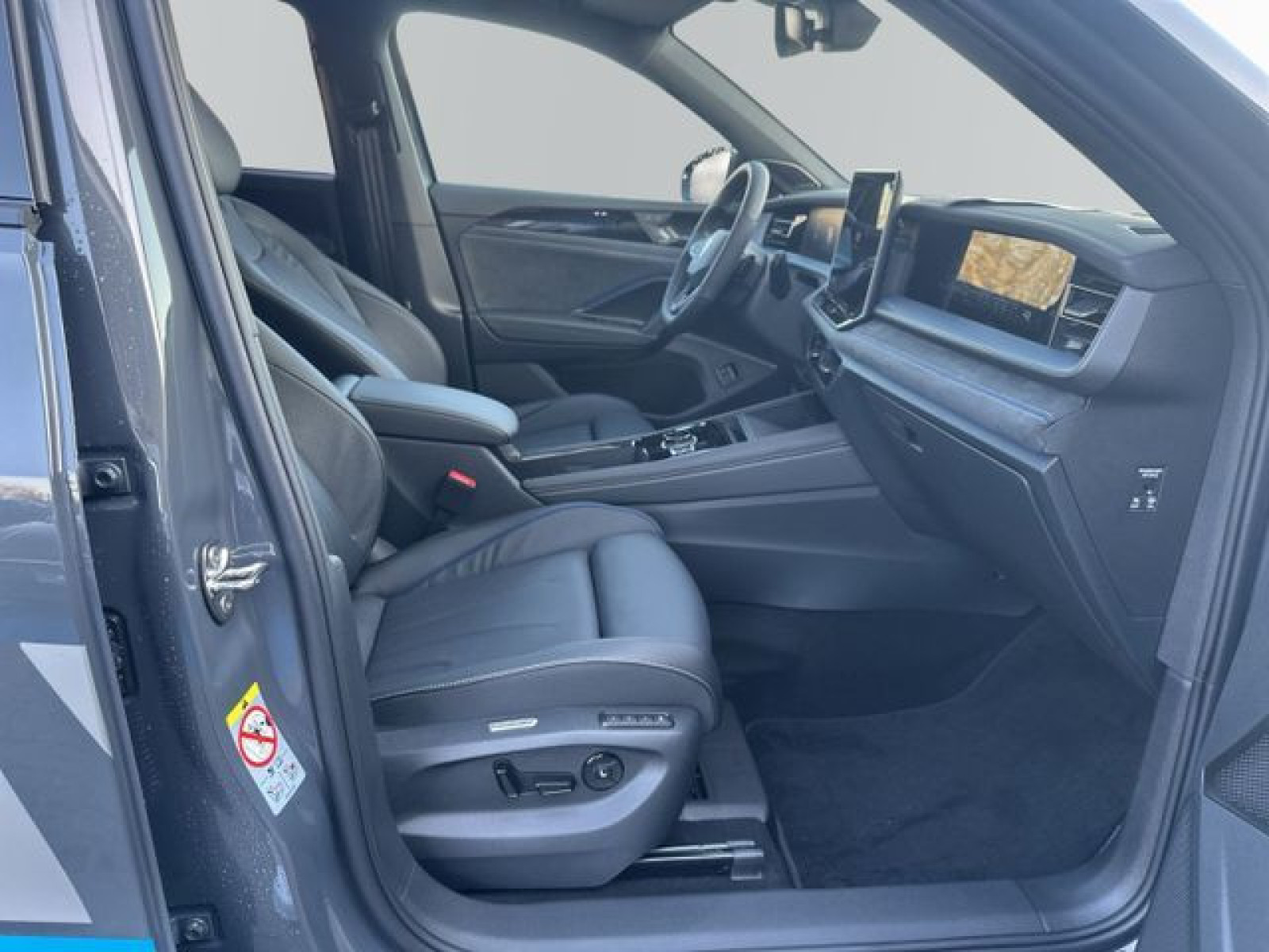 Volkswagen - Tayron_13