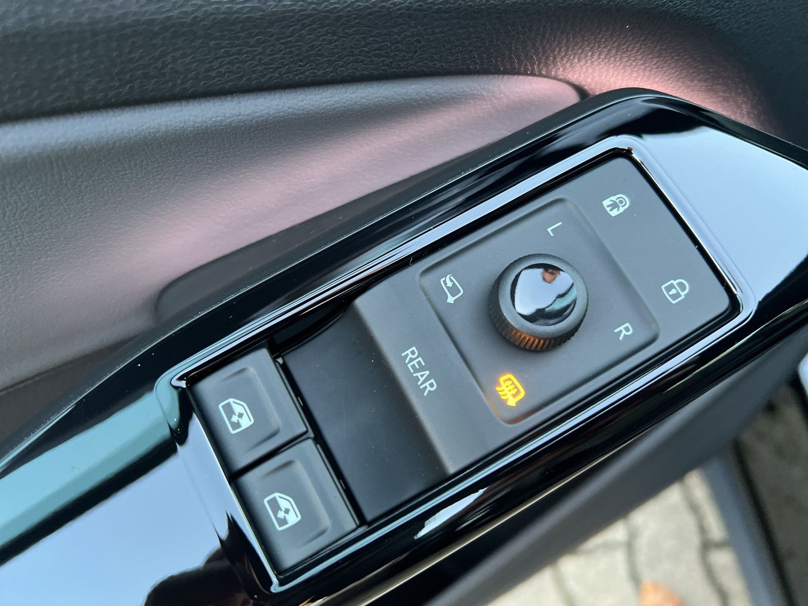 Volkswagen - ID.4_25