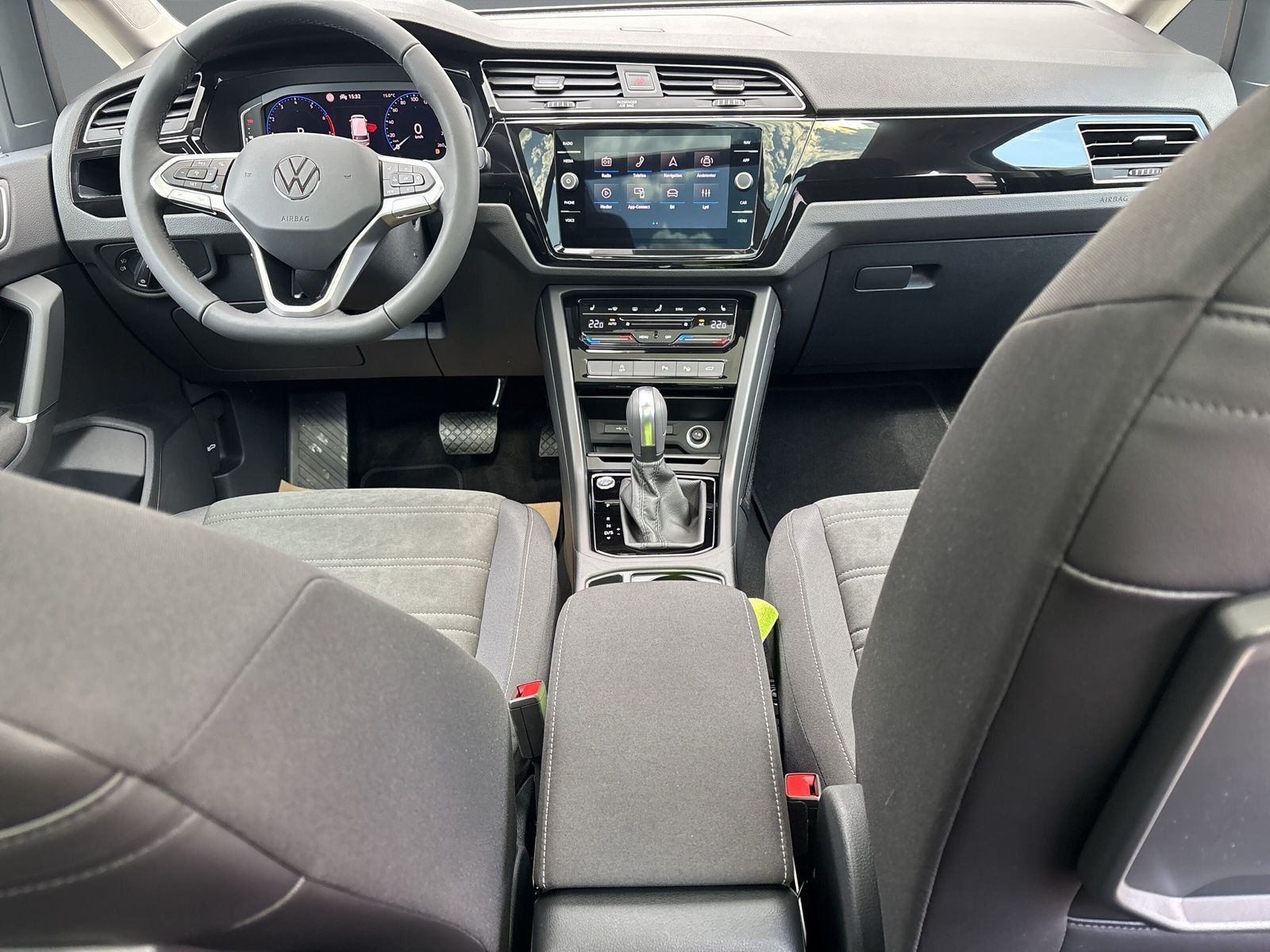 Volkswagen - Touran_9