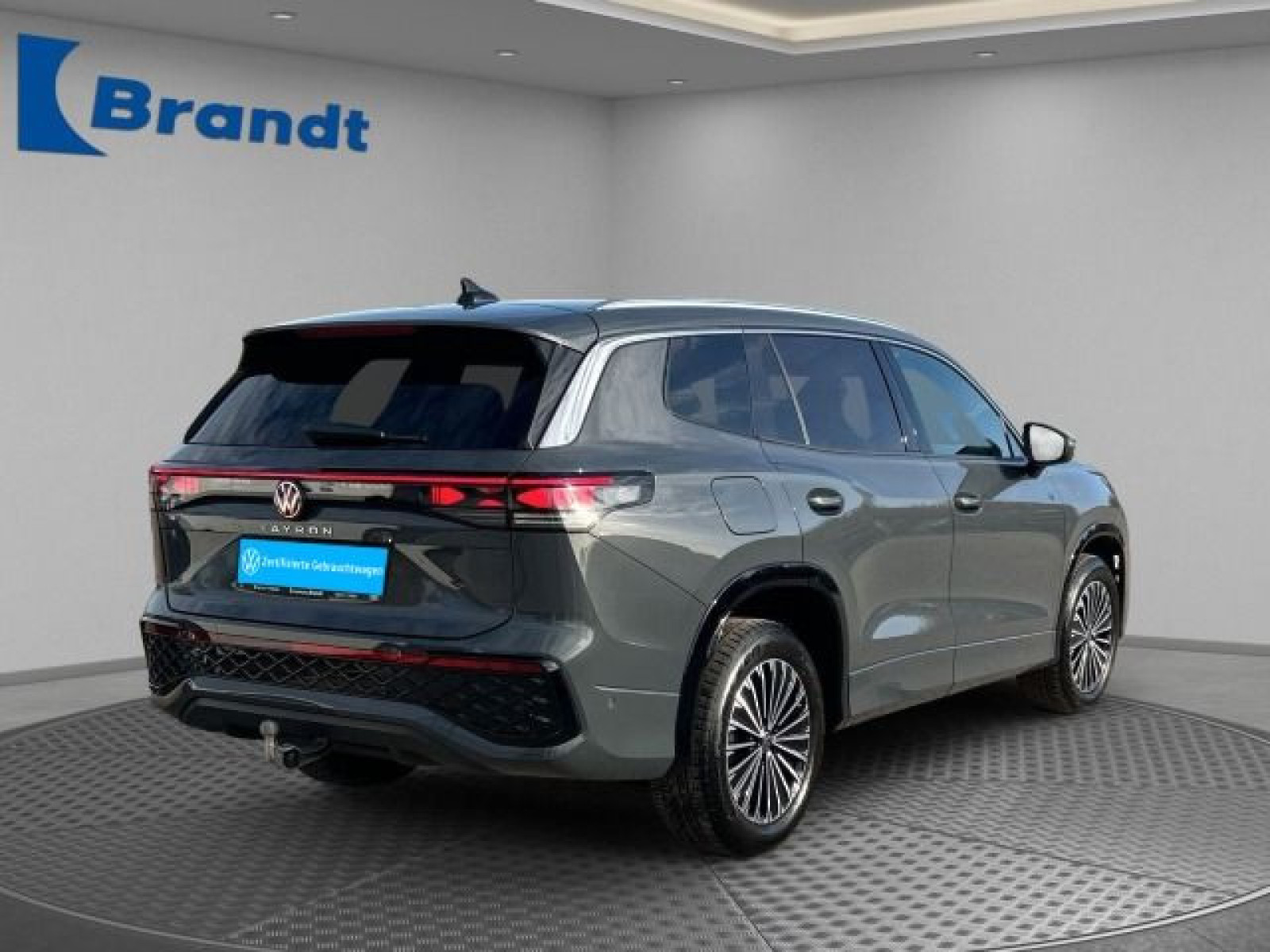 Volkswagen - Tayron_3