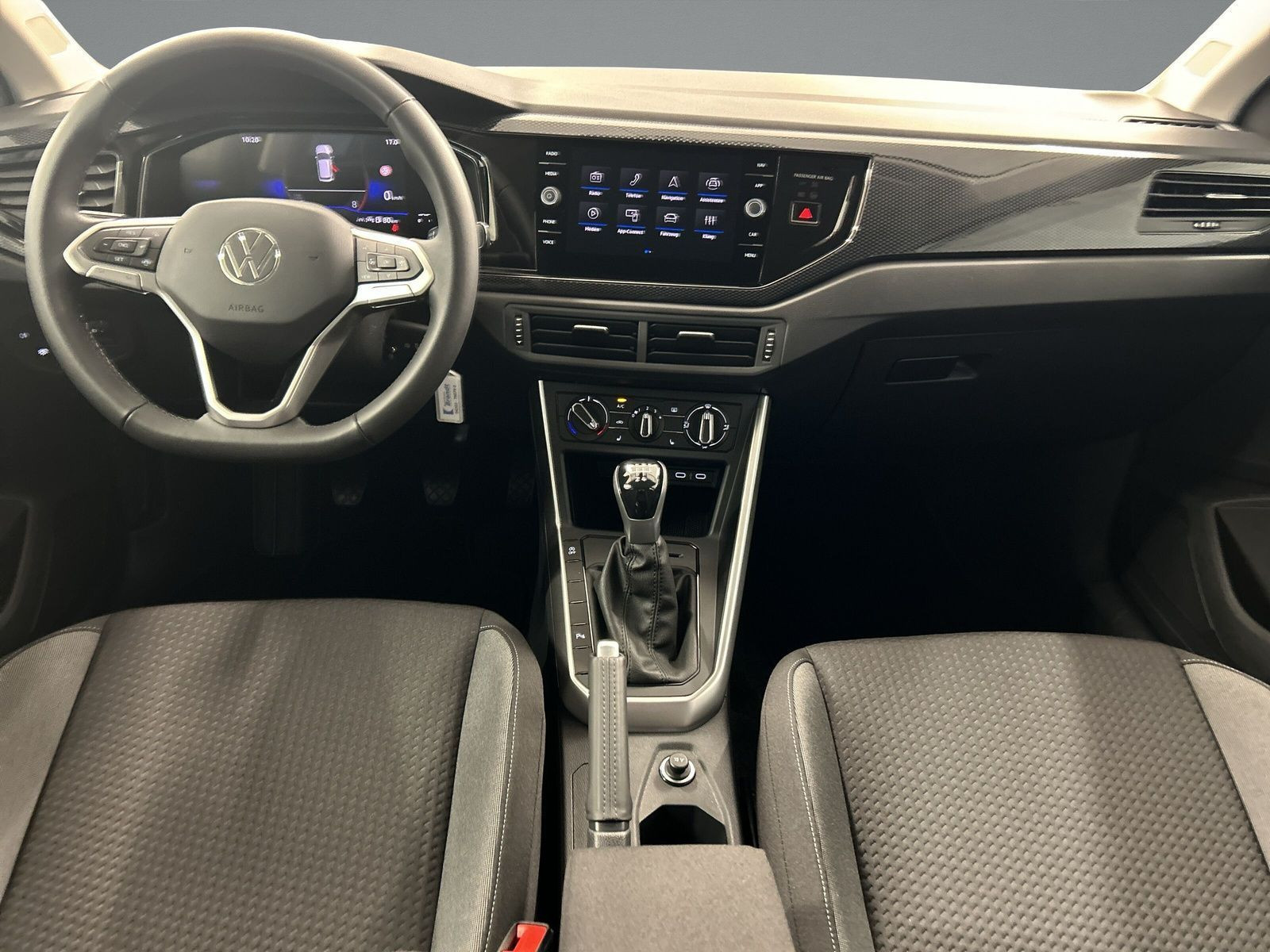 Volkswagen - Polo_9