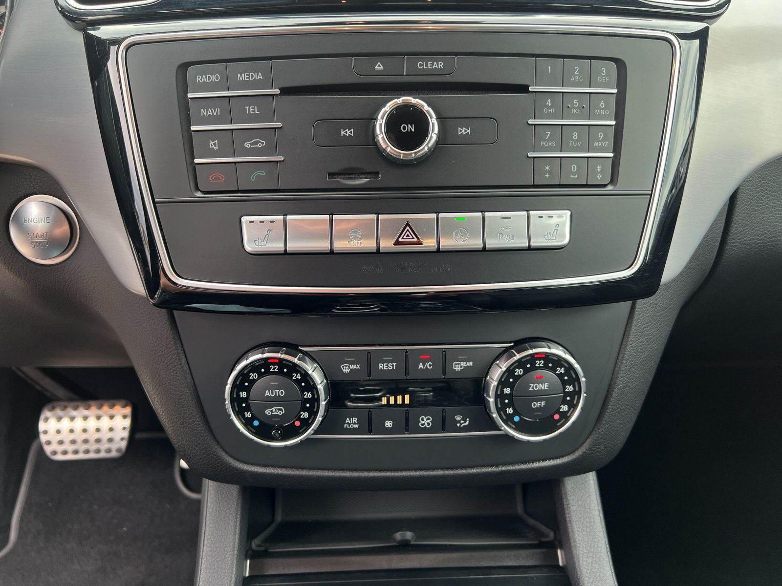 Mercedes-Benz - GLE 400_16