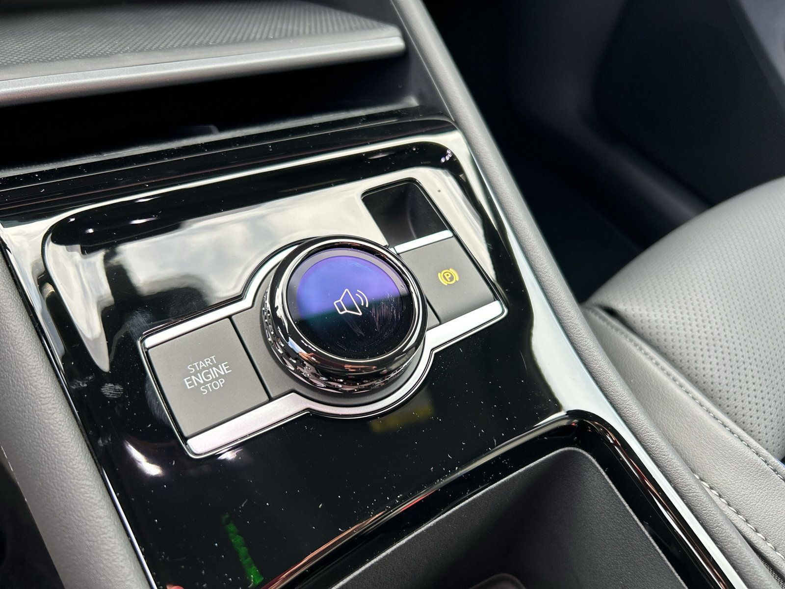 Volkswagen - Tayron_16