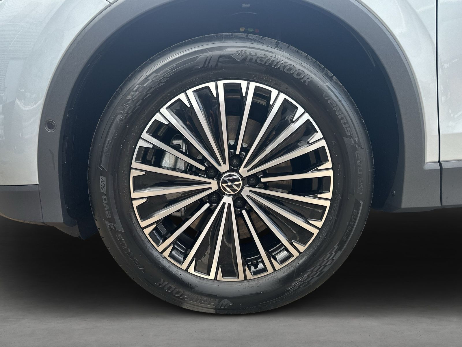 Volkswagen - Tiguan_6