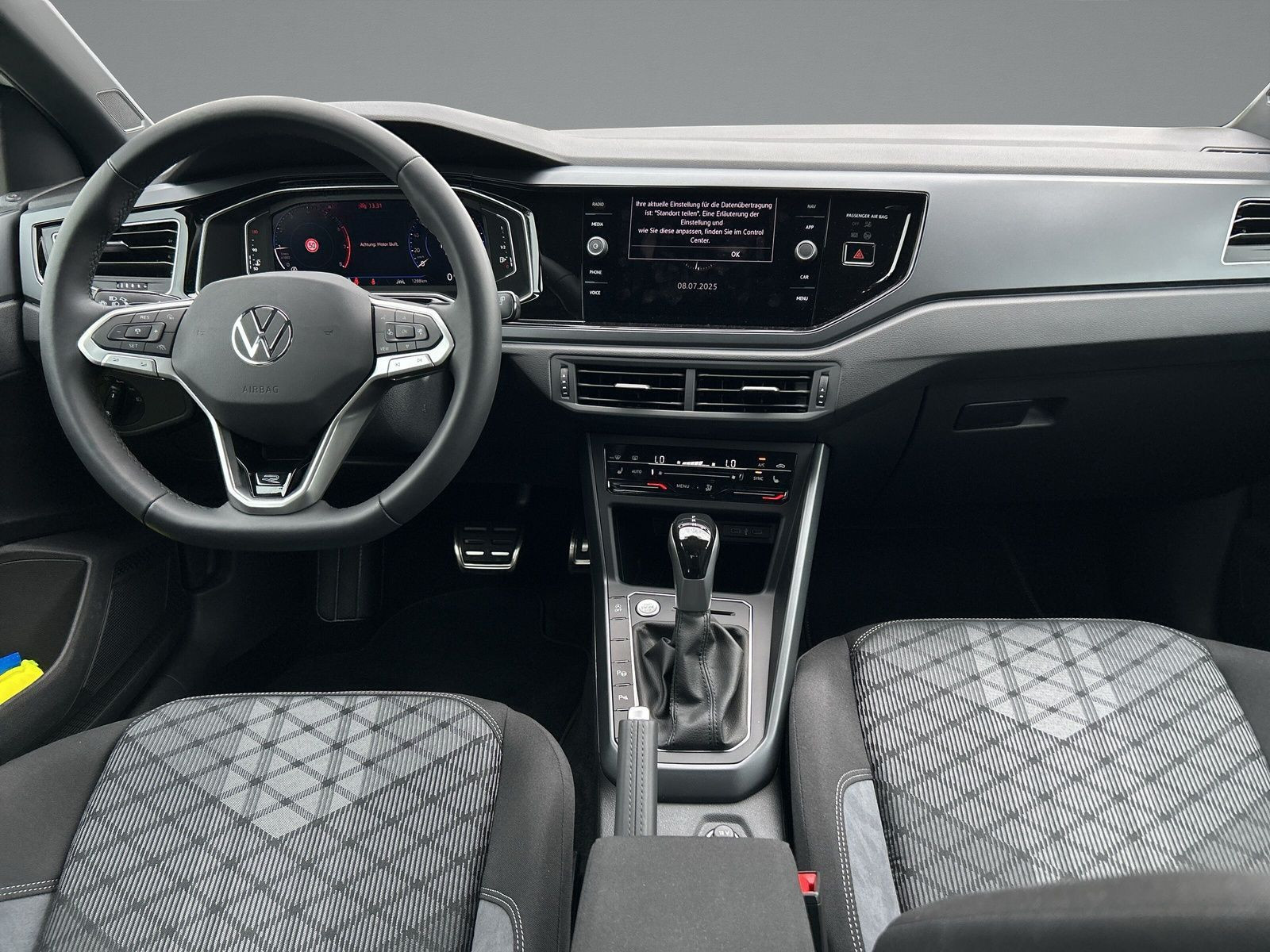 Volkswagen - Polo_11