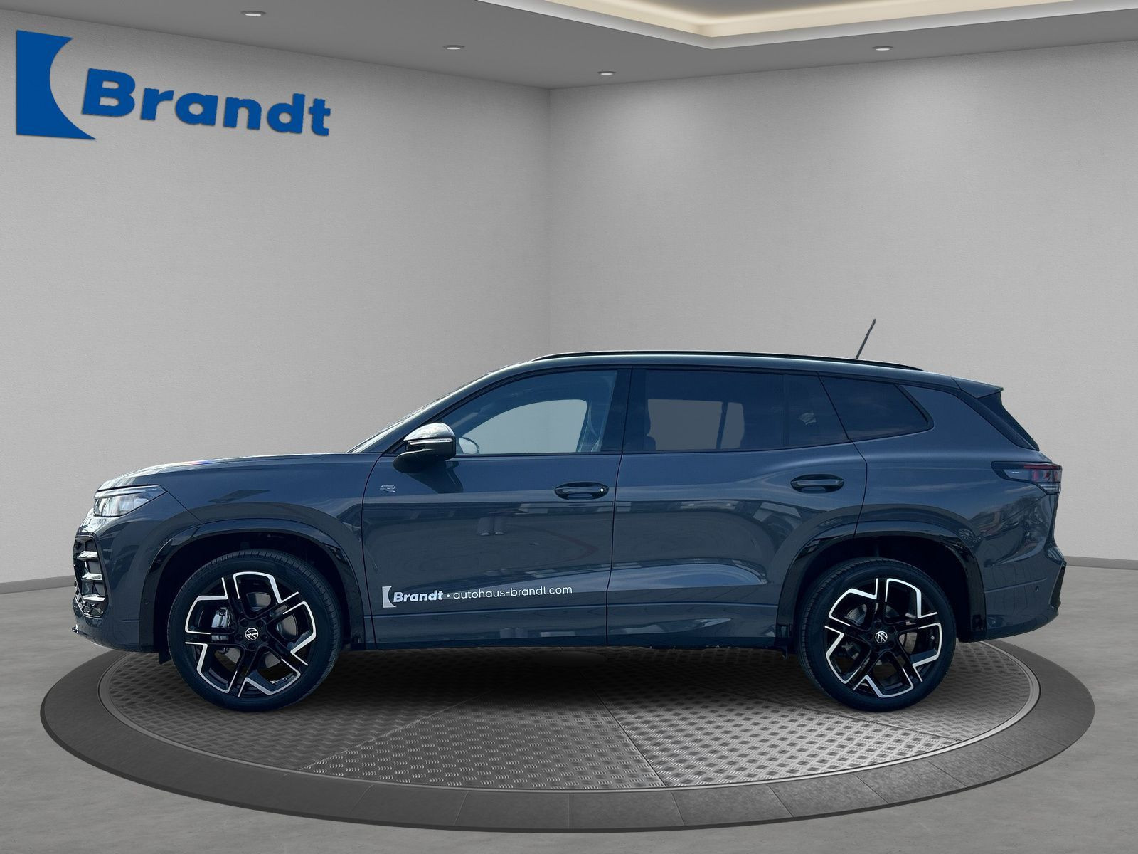 Volkswagen - Tayron_3