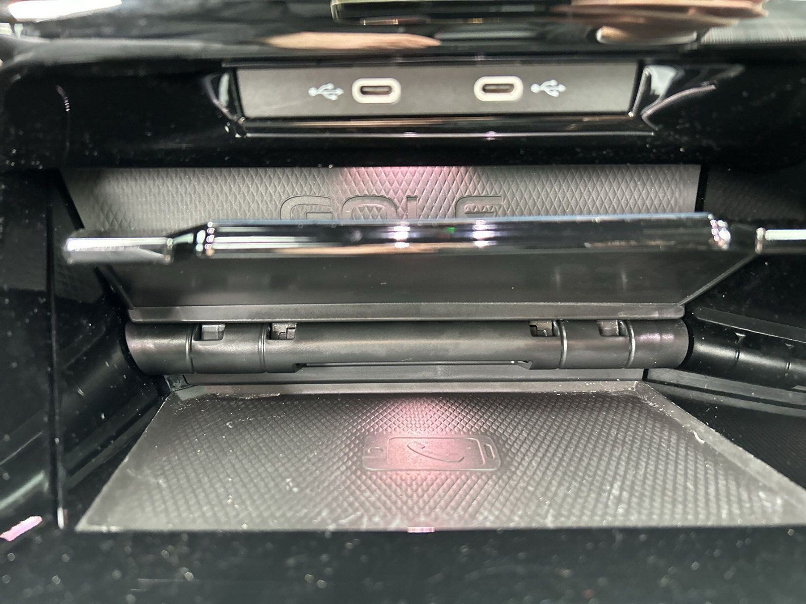 Volkswagen - Golf GTI_25