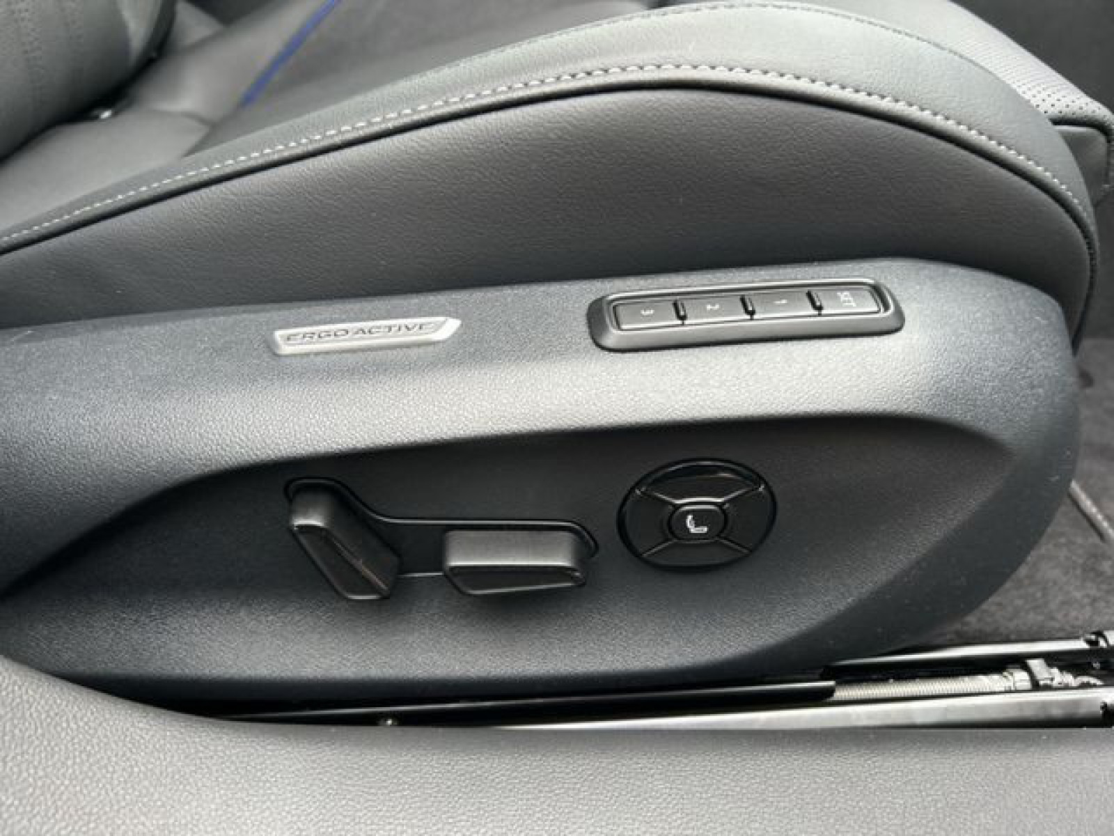 Volkswagen - Passat Variant_24