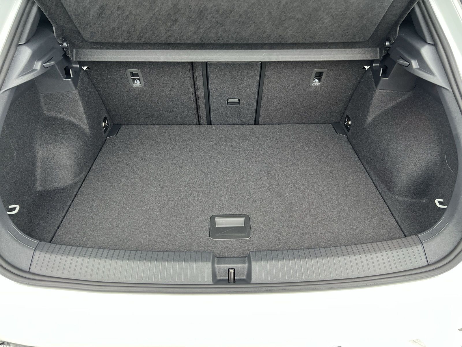 Volkswagen - T-Roc_10