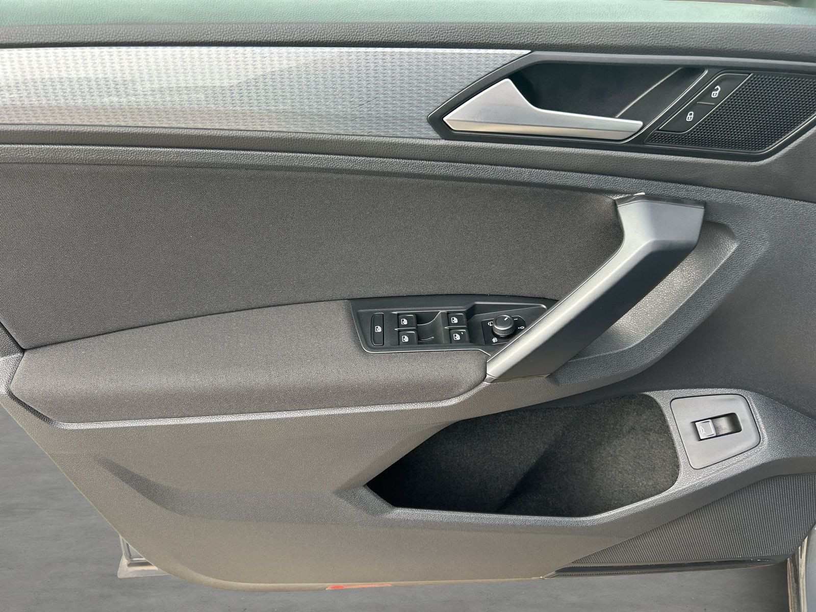 Volkswagen - Tiguan_21