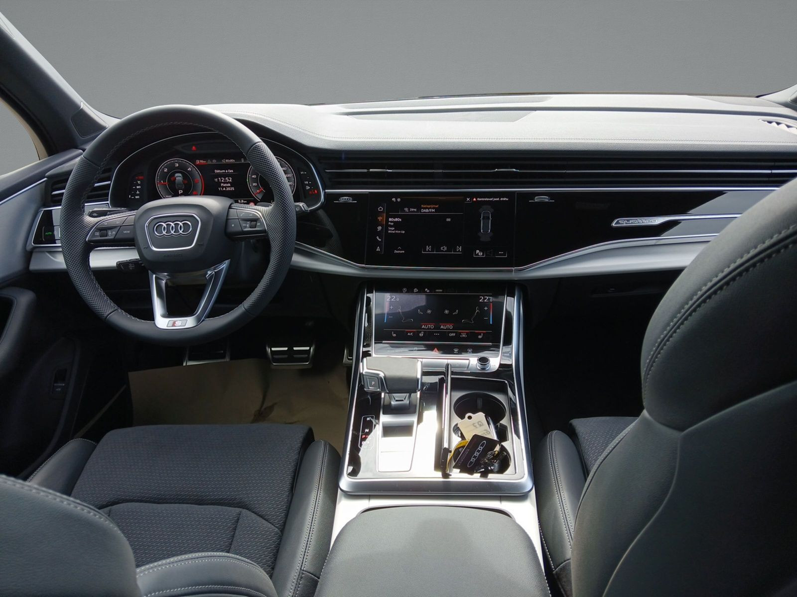 Audi - Q7_9