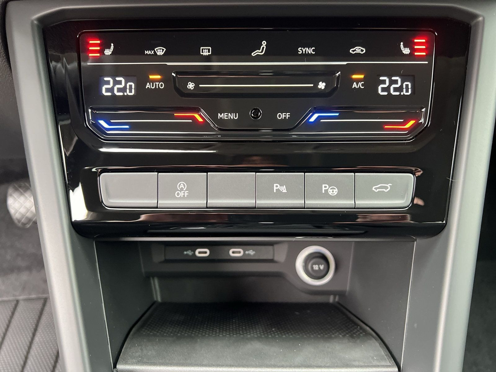 Volkswagen - Touran_19