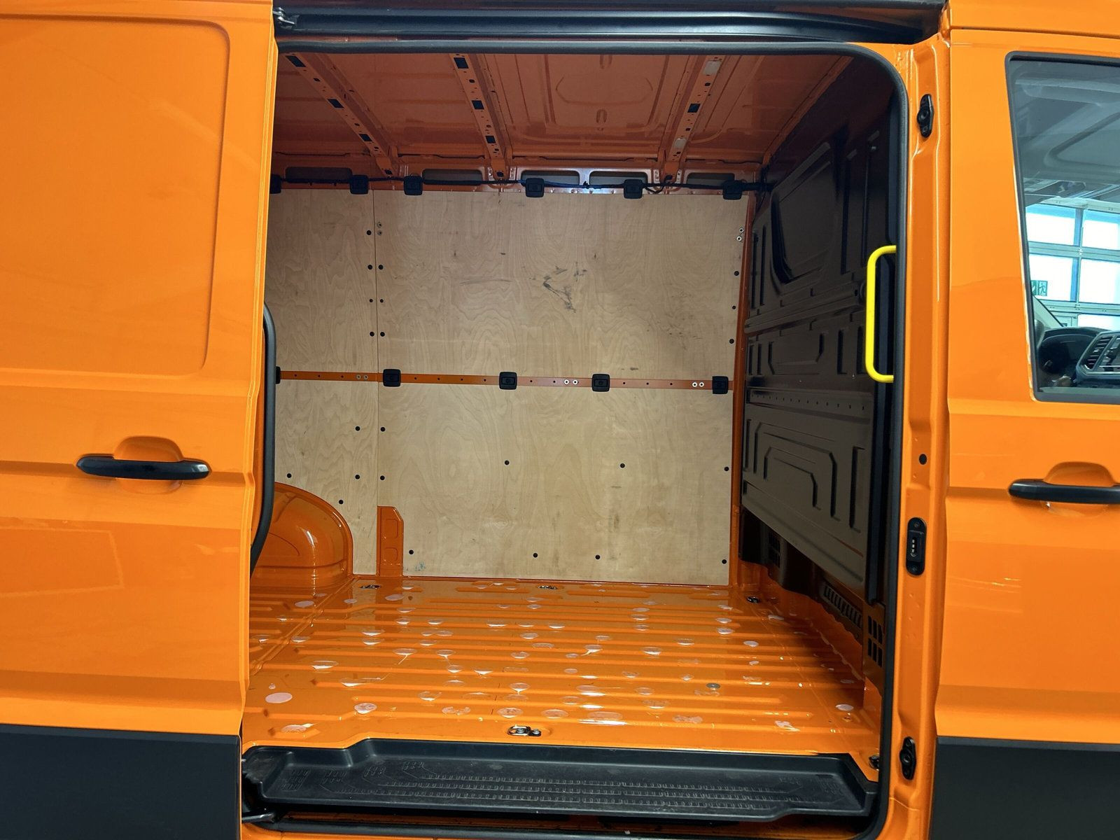 Volkswagen - Crafter_10