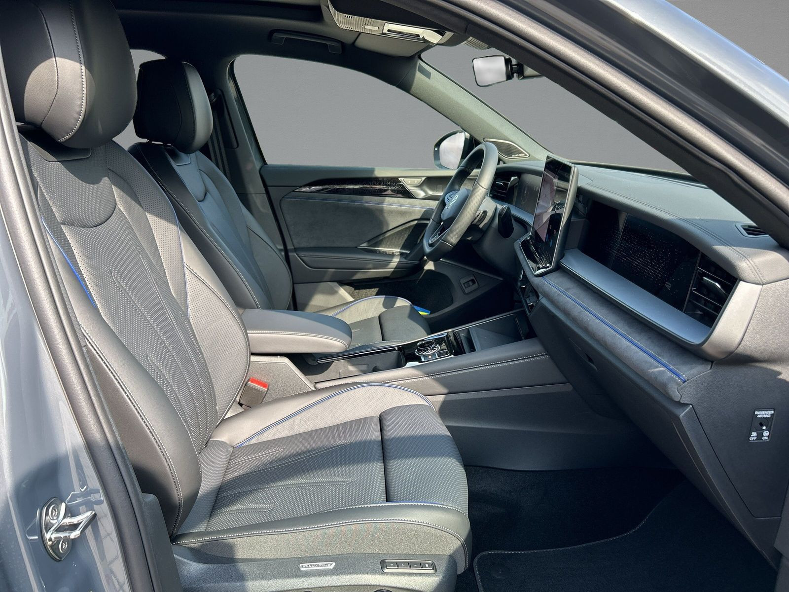 Volkswagen - Tayron_13