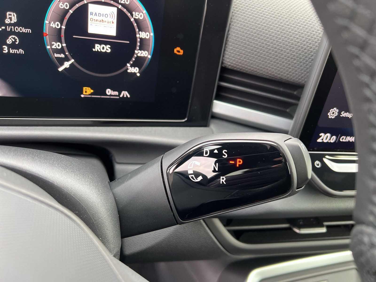 Volkswagen - T-Roc_16