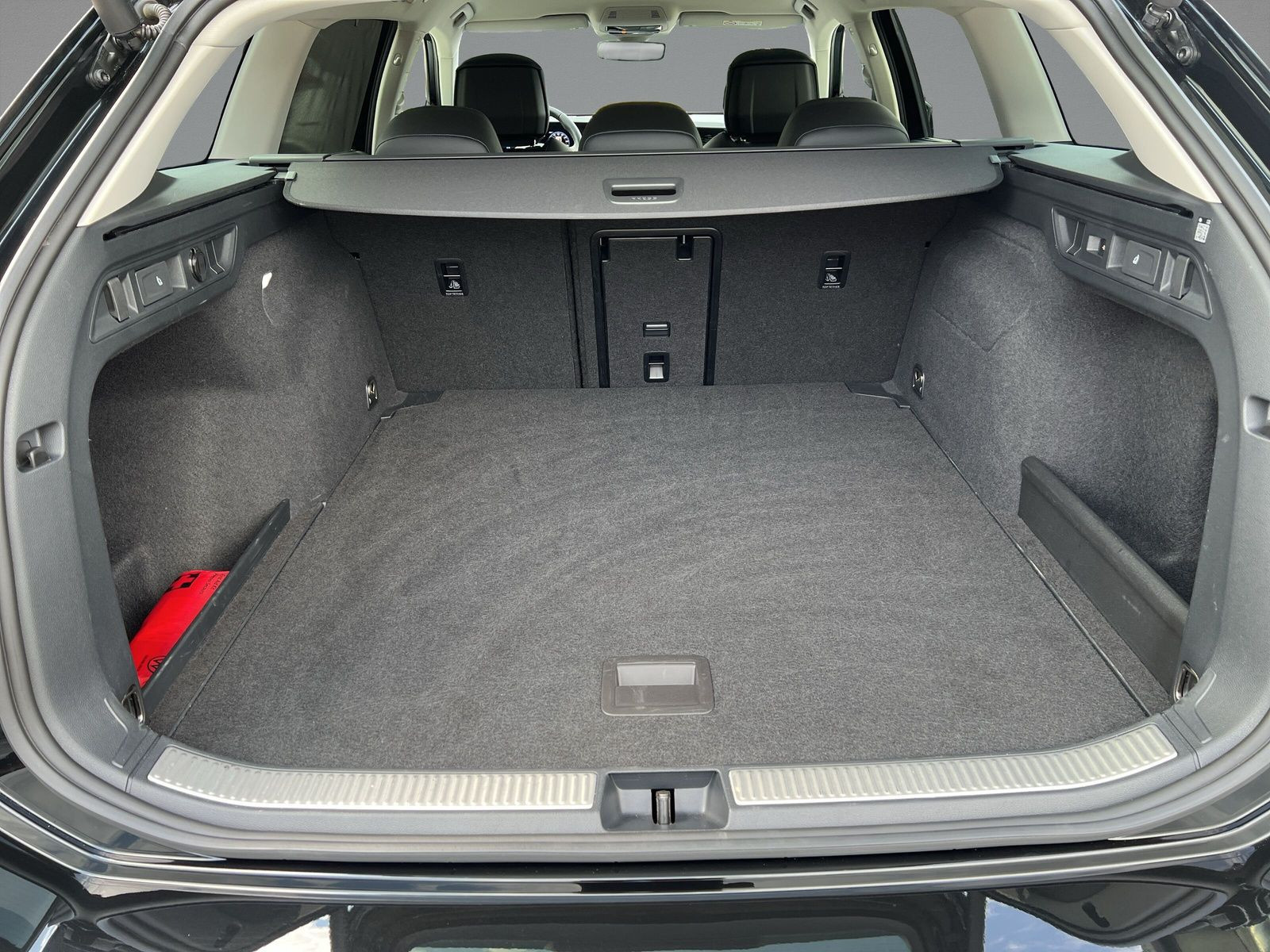 Volkswagen - Passat Variant_12