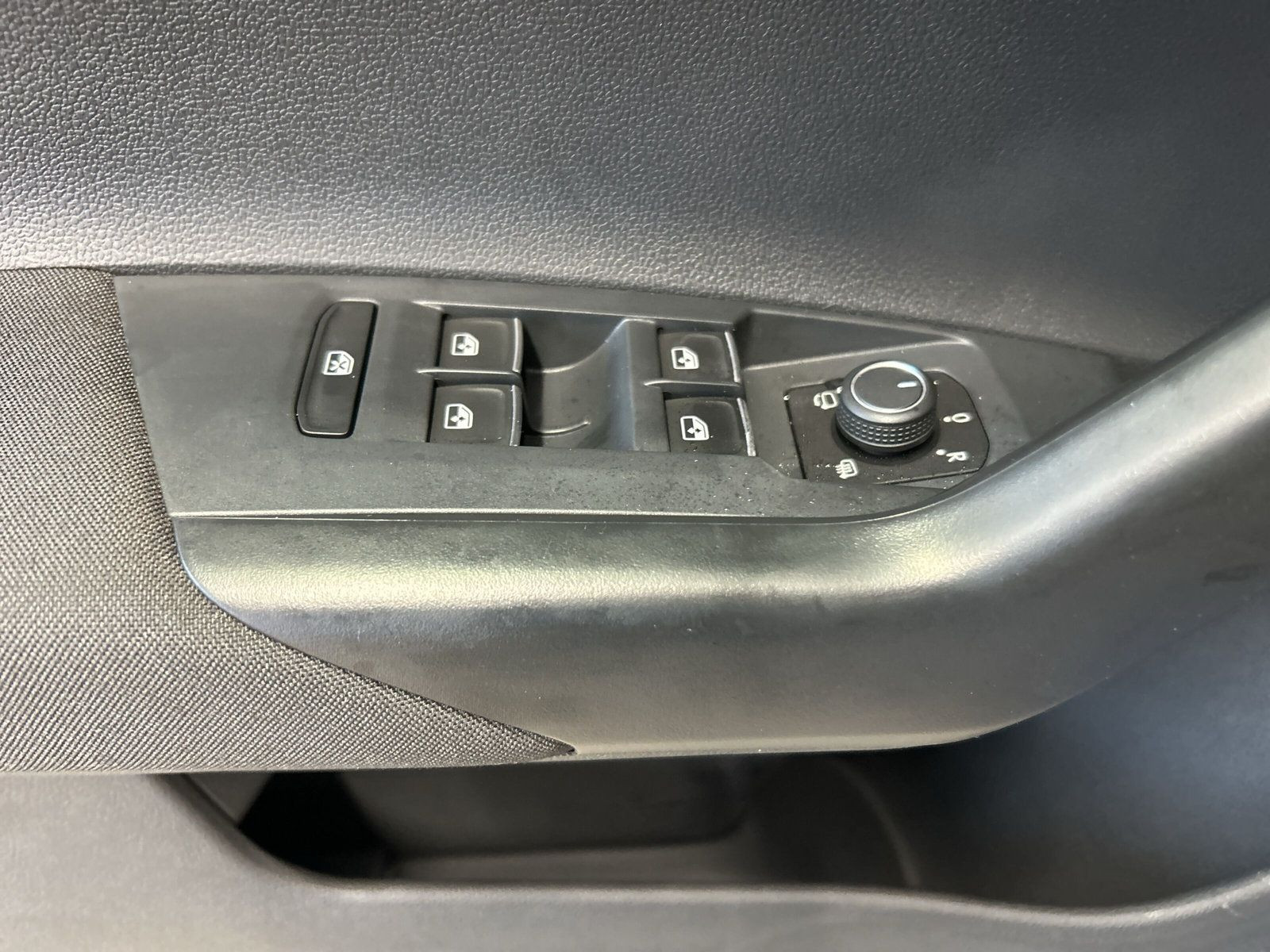 Volkswagen - Polo_27