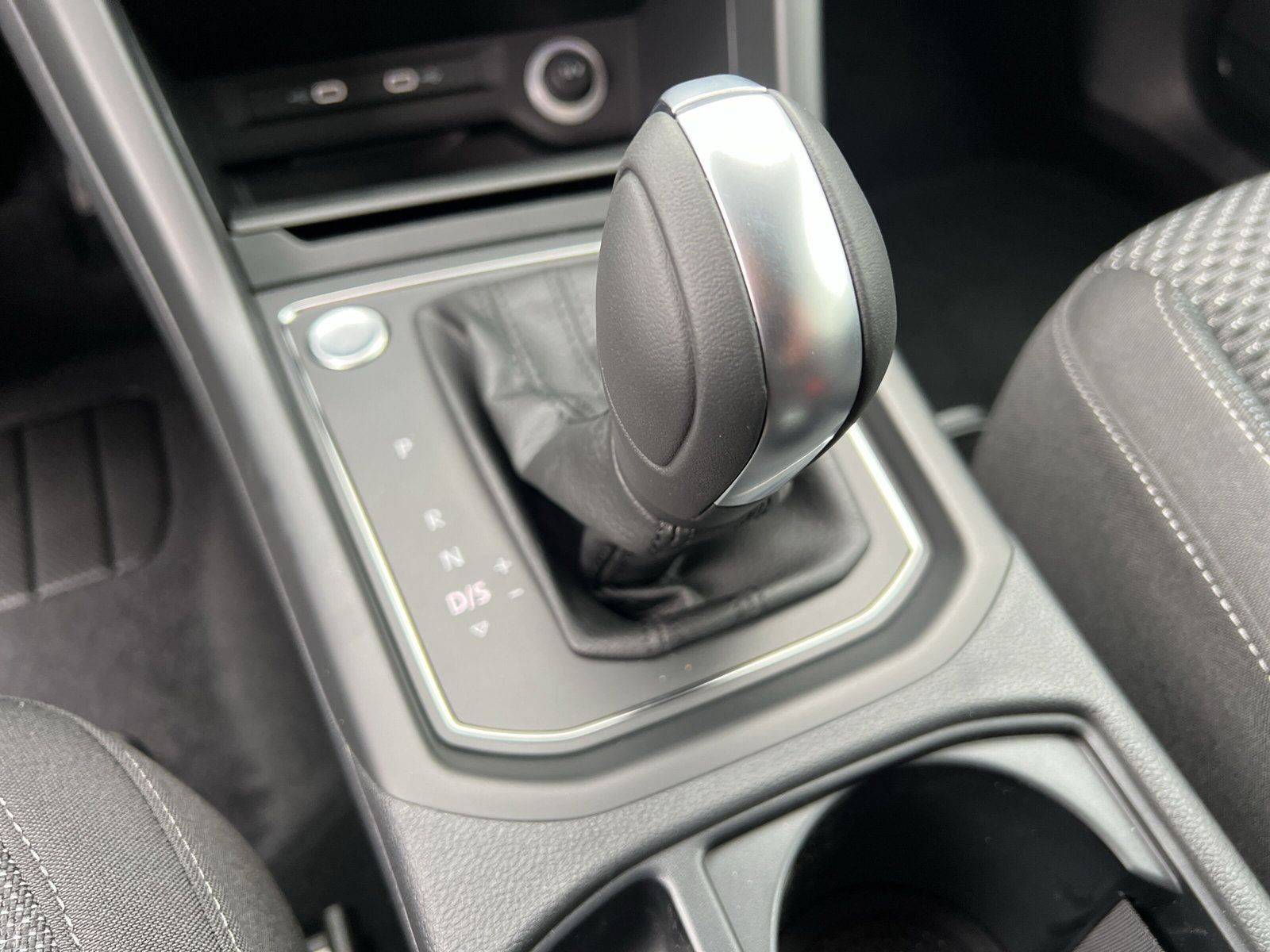 Volkswagen - Touran_16