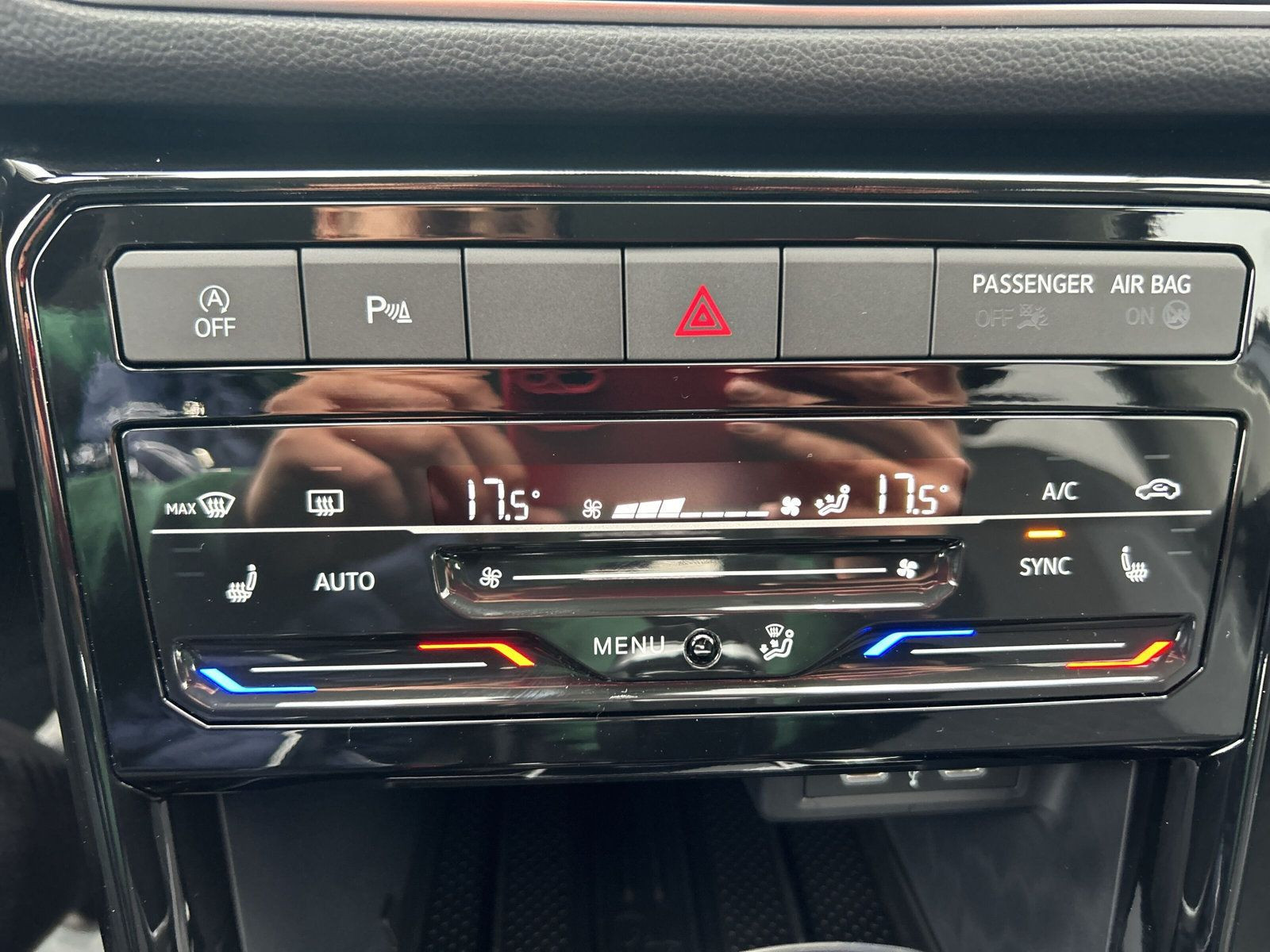 Volkswagen - T-Cross_16