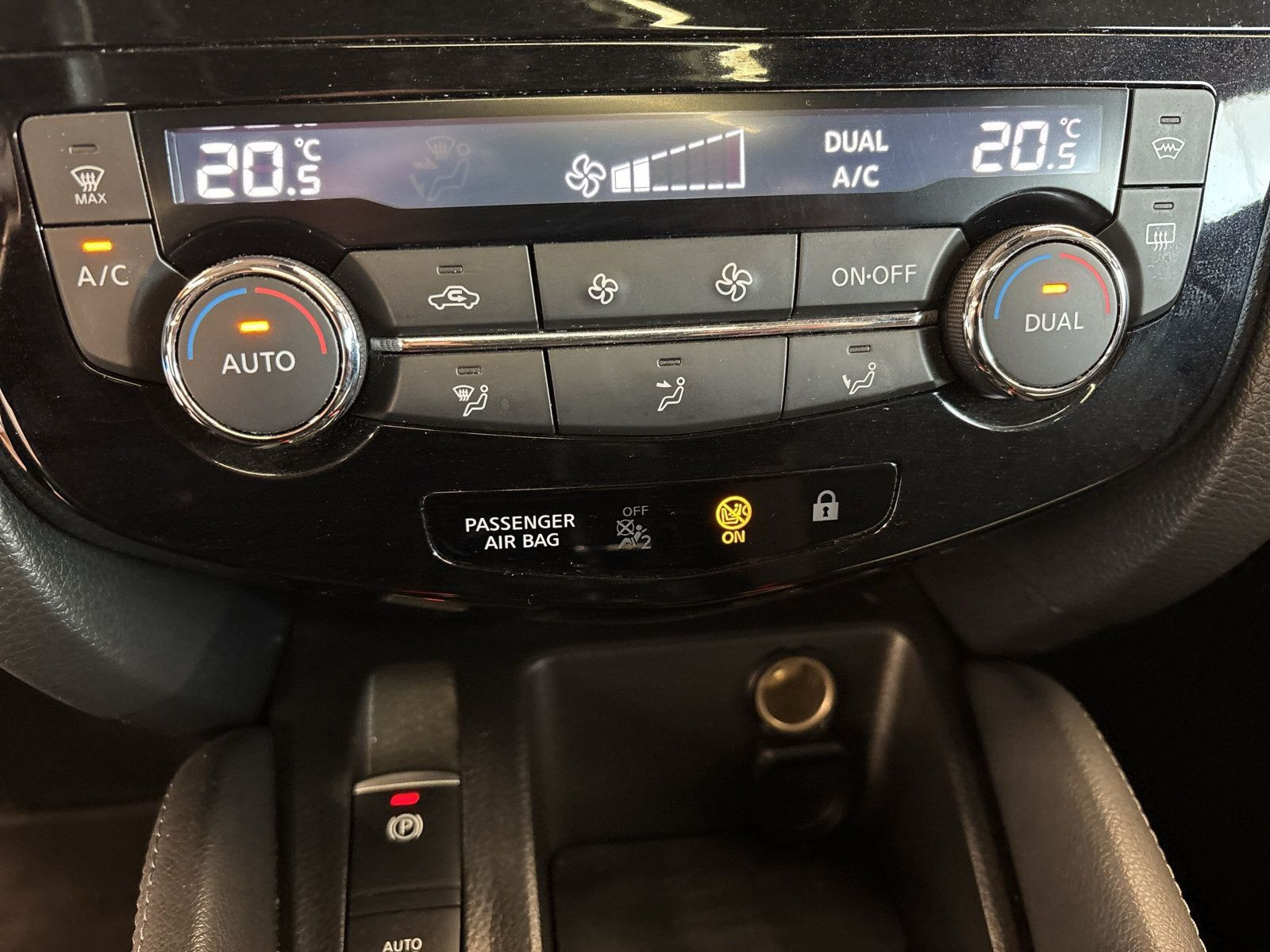 Nissan - Qashqai_16